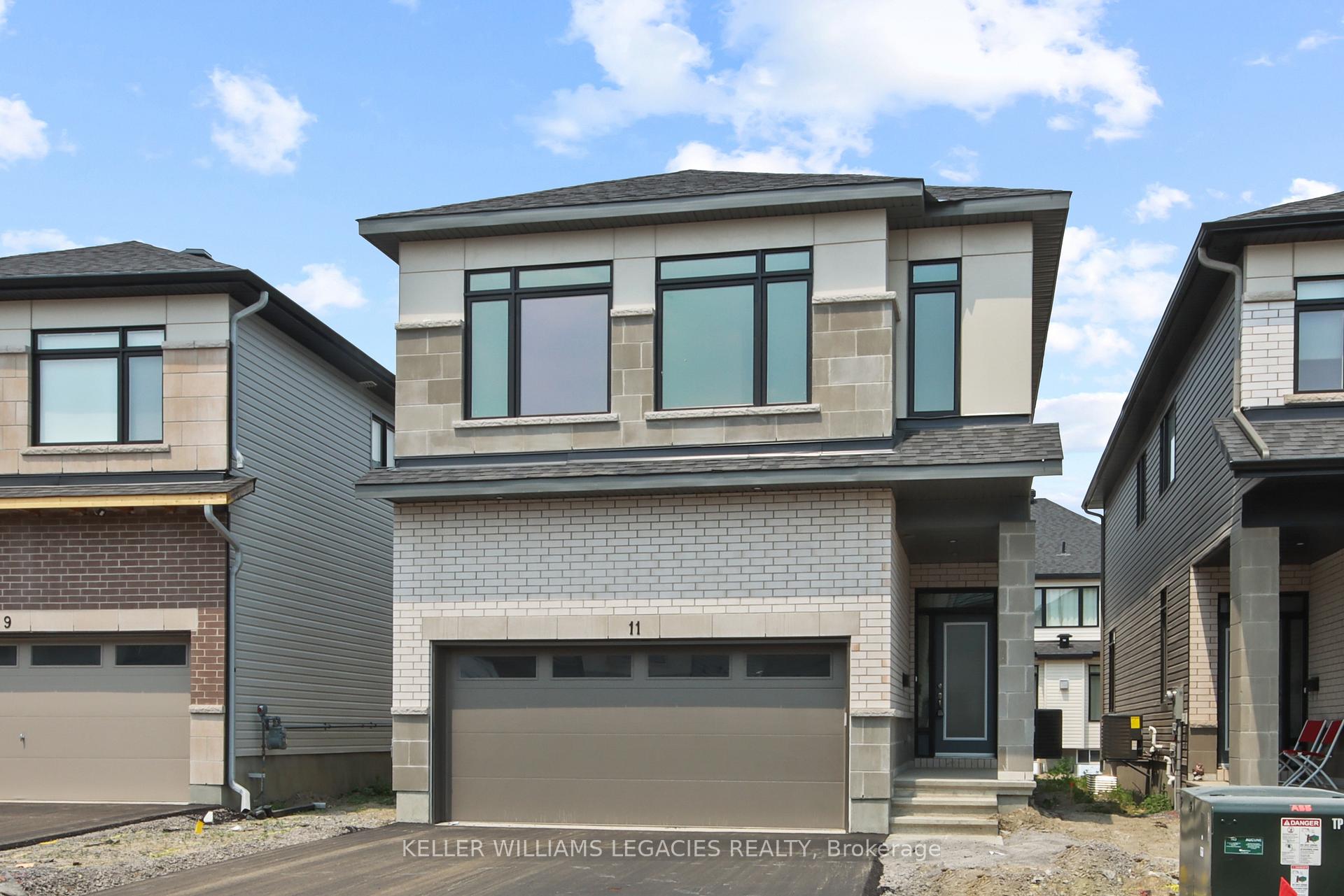 Photo 1 of 11 Mendoza Way, Ottawa, Kanata - Emerald Meadows/Trailwest — HOMEH