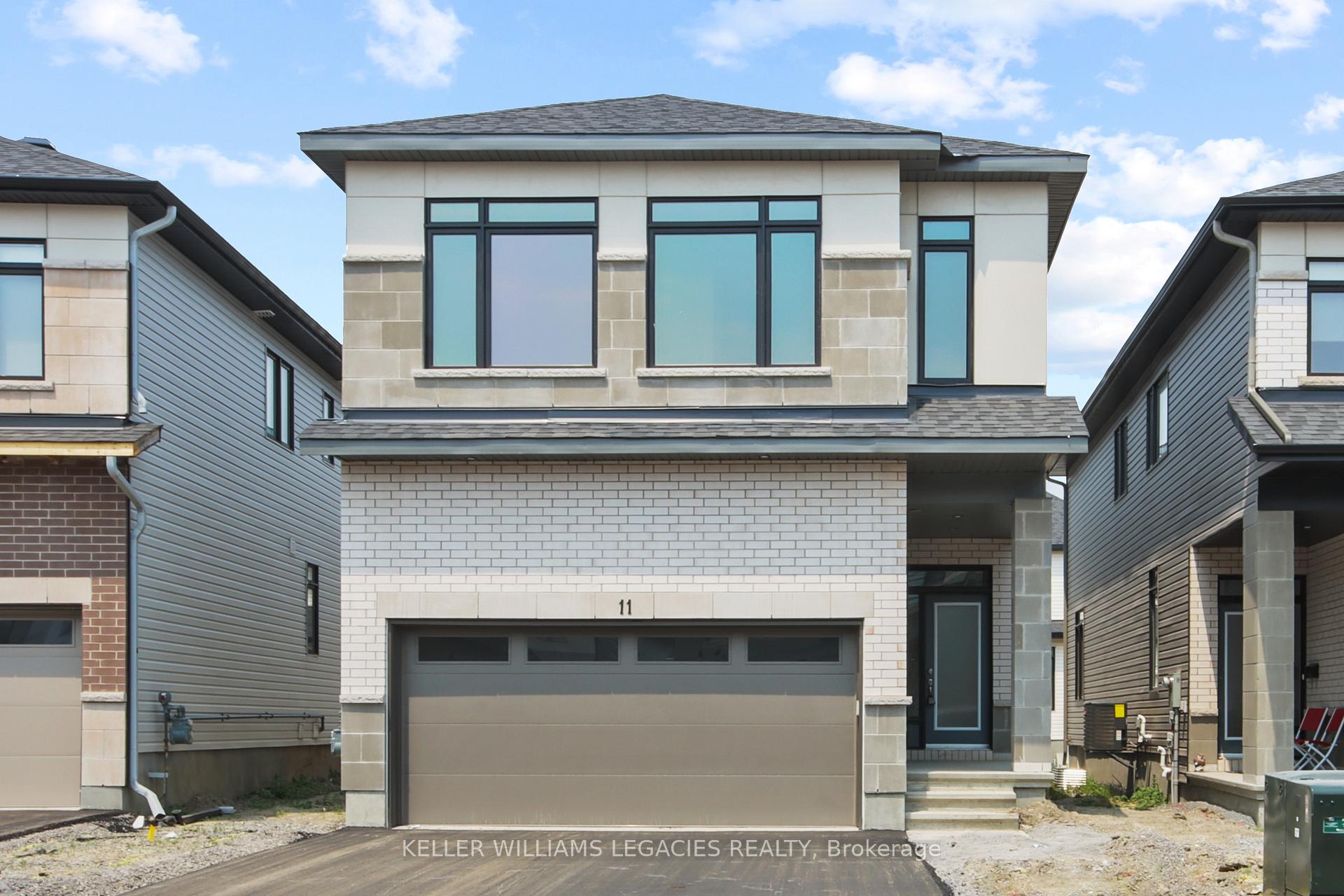 Photo 3 of 11 Mendoza Way, Ottawa, Kanata - Emerald Meadows/Trailwest — HOMEH
