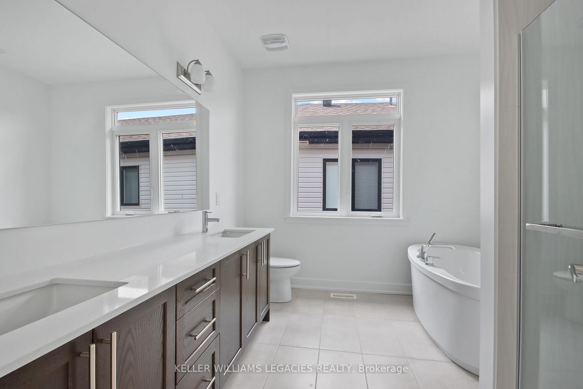 Photo 19 of 11 Mendoza Way, Ottawa, Kanata - Emerald Meadows/Trailwest — HOMEH