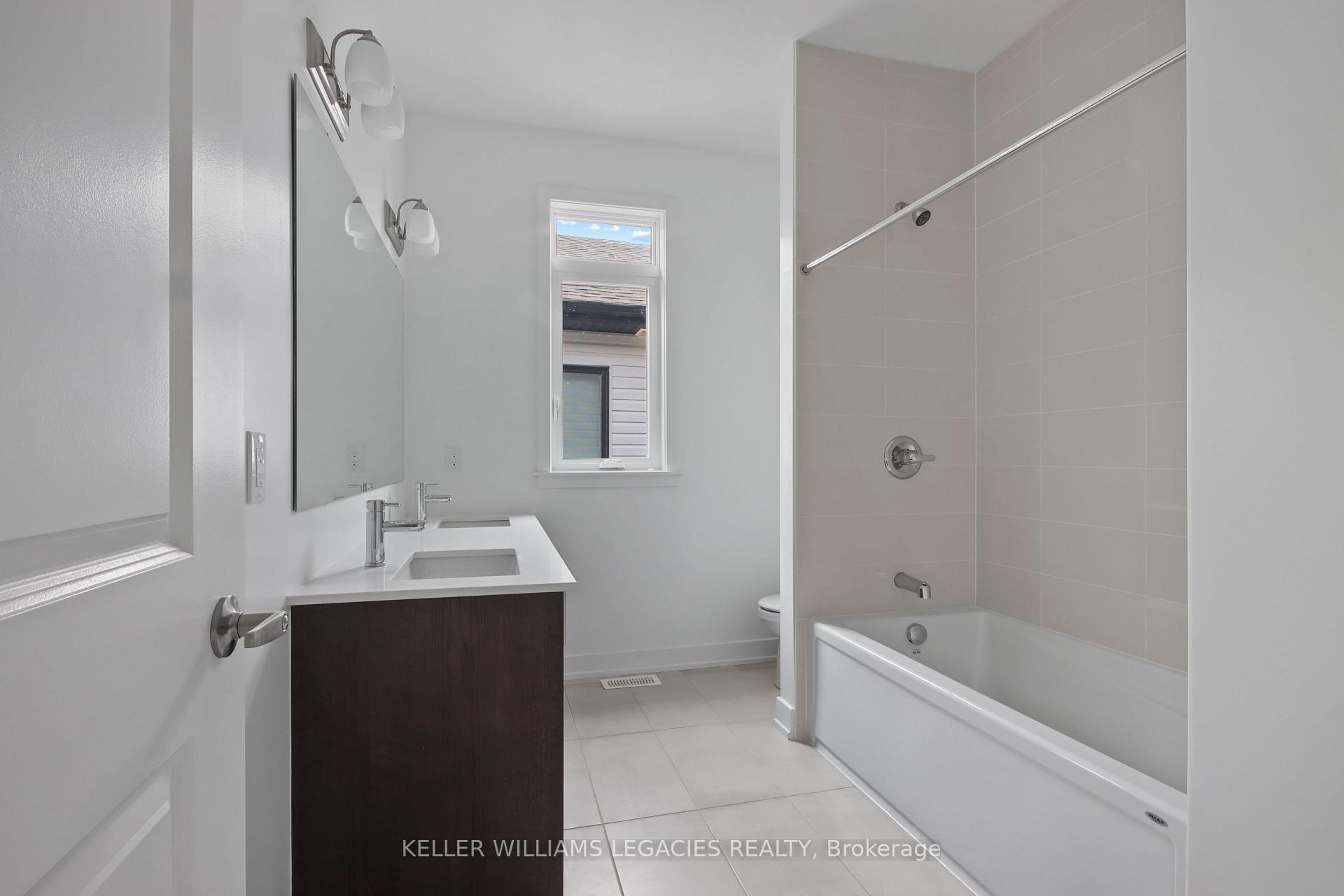 Photo 28 of 11 Mendoza Way, Ottawa, Kanata - Emerald Meadows/Trailwest — HOMEH