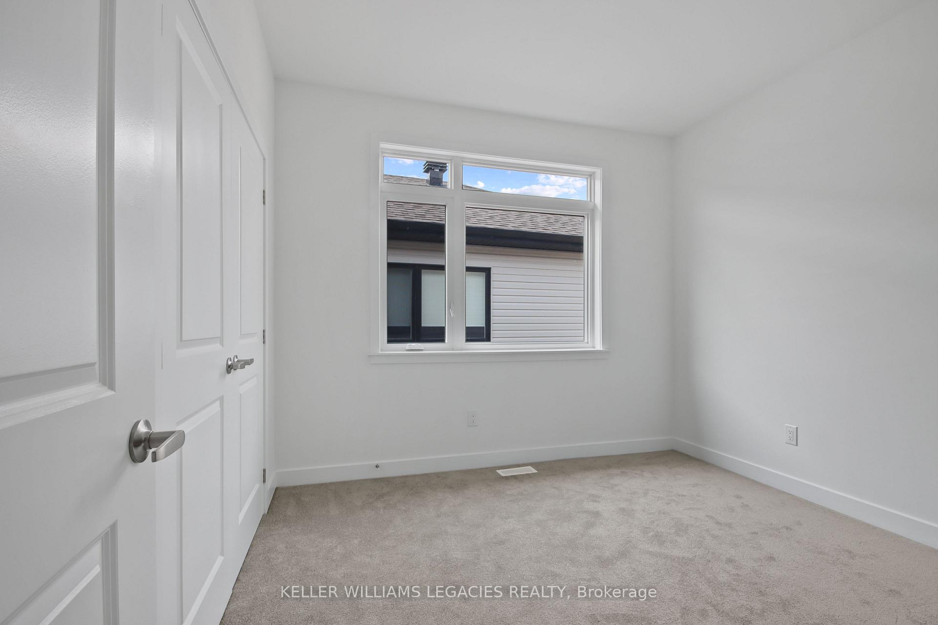 Photo 29 of 11 Mendoza Way, Ottawa, Kanata - Emerald Meadows/Trailwest — HOMEH