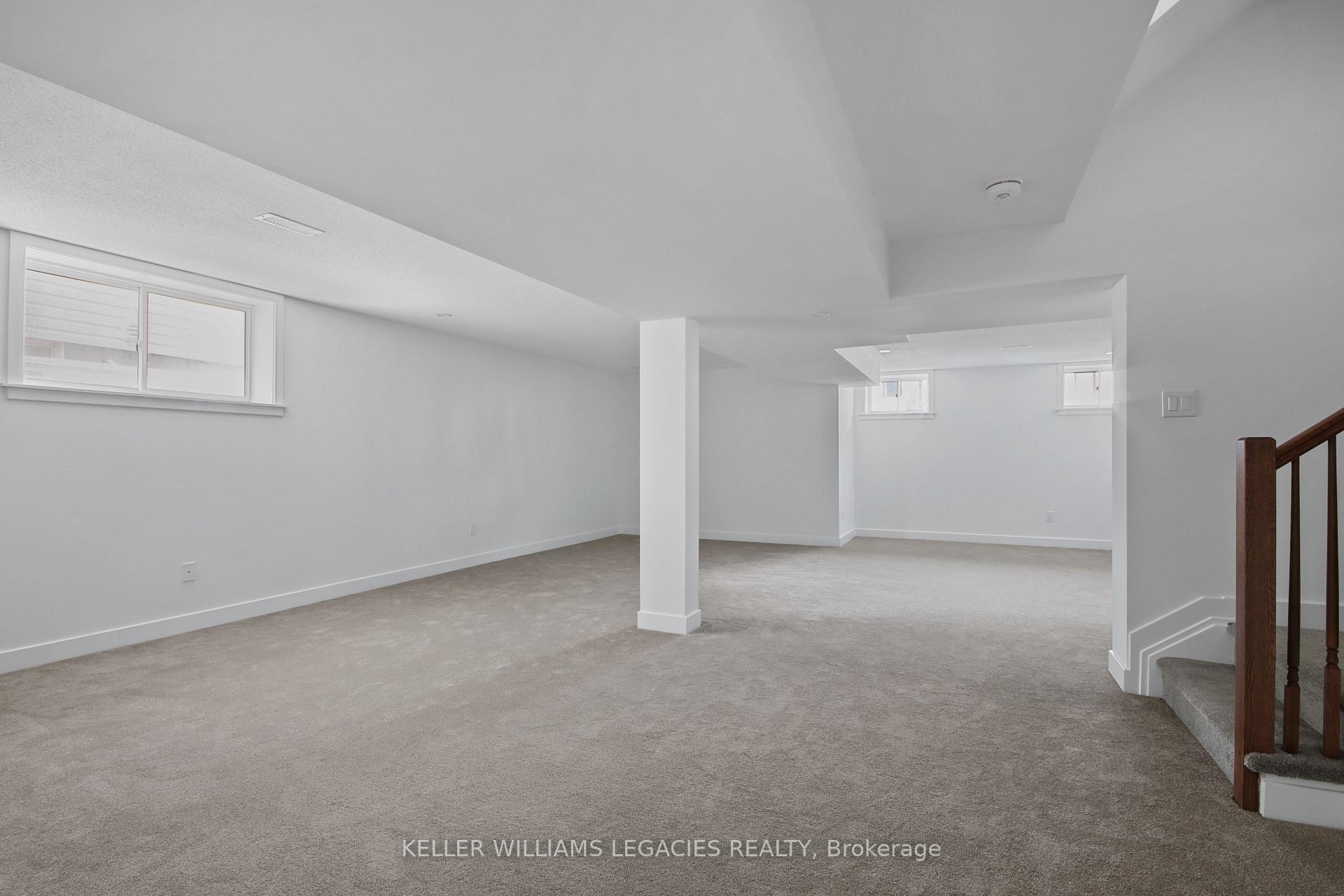 Photo 38 of 11 Mendoza Way, Ottawa, Kanata - Emerald Meadows/Trailwest — HOMEH