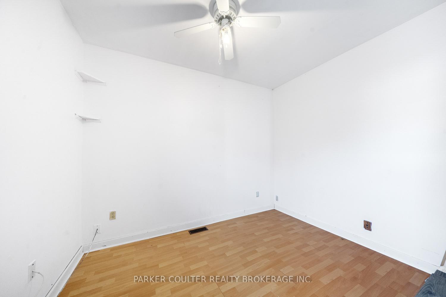 Photo 13 of 939 Clifton Boulevard, Innisfil, Alcona — HOMEH
