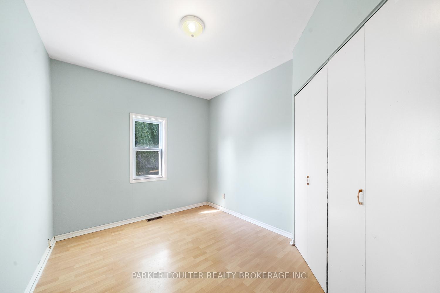 Photo 14 of 939 Clifton Boulevard, Innisfil, Alcona — HOMEH