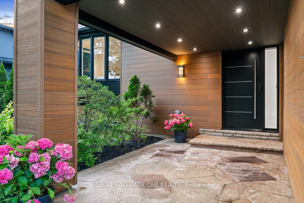 Photo 3 of 48 Normark Drive, Markham, Royal Orchard — HOMEH