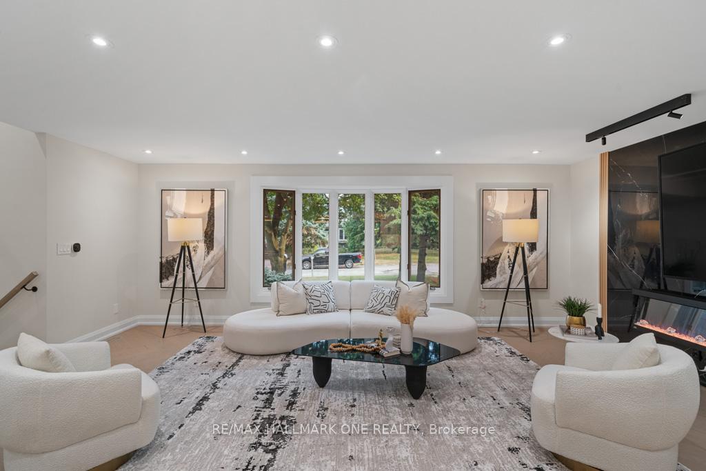 Photo 11 of 48 Normark Drive, Markham, Royal Orchard — HOMEH