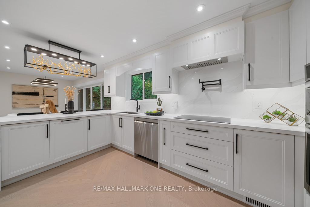 Photo 15 of 48 Normark Drive, Markham, Royal Orchard — HOMEH