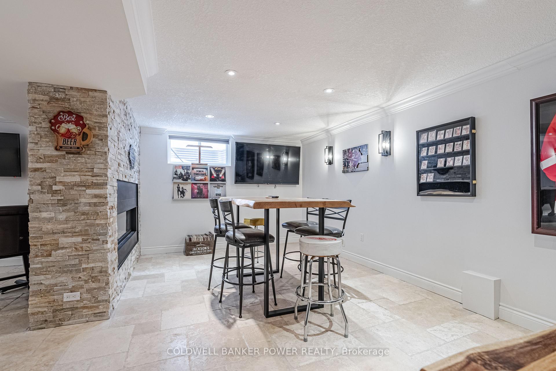 Photo 29 of 266 Walnut Street, Lucan Biddulph, Lucan — HOMEH