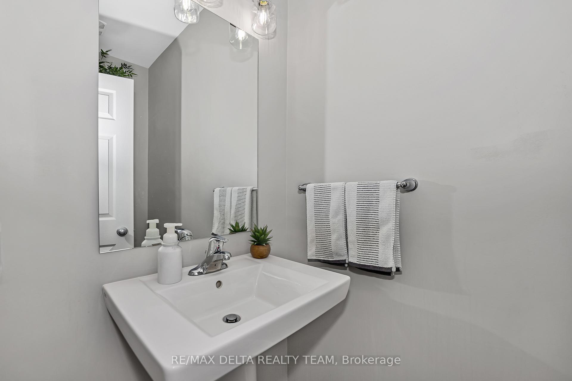 Photo 5 of 346 Nonius Street, Ottawa, Kanata - Emerald Meadows/Trailwest — HOMEH
