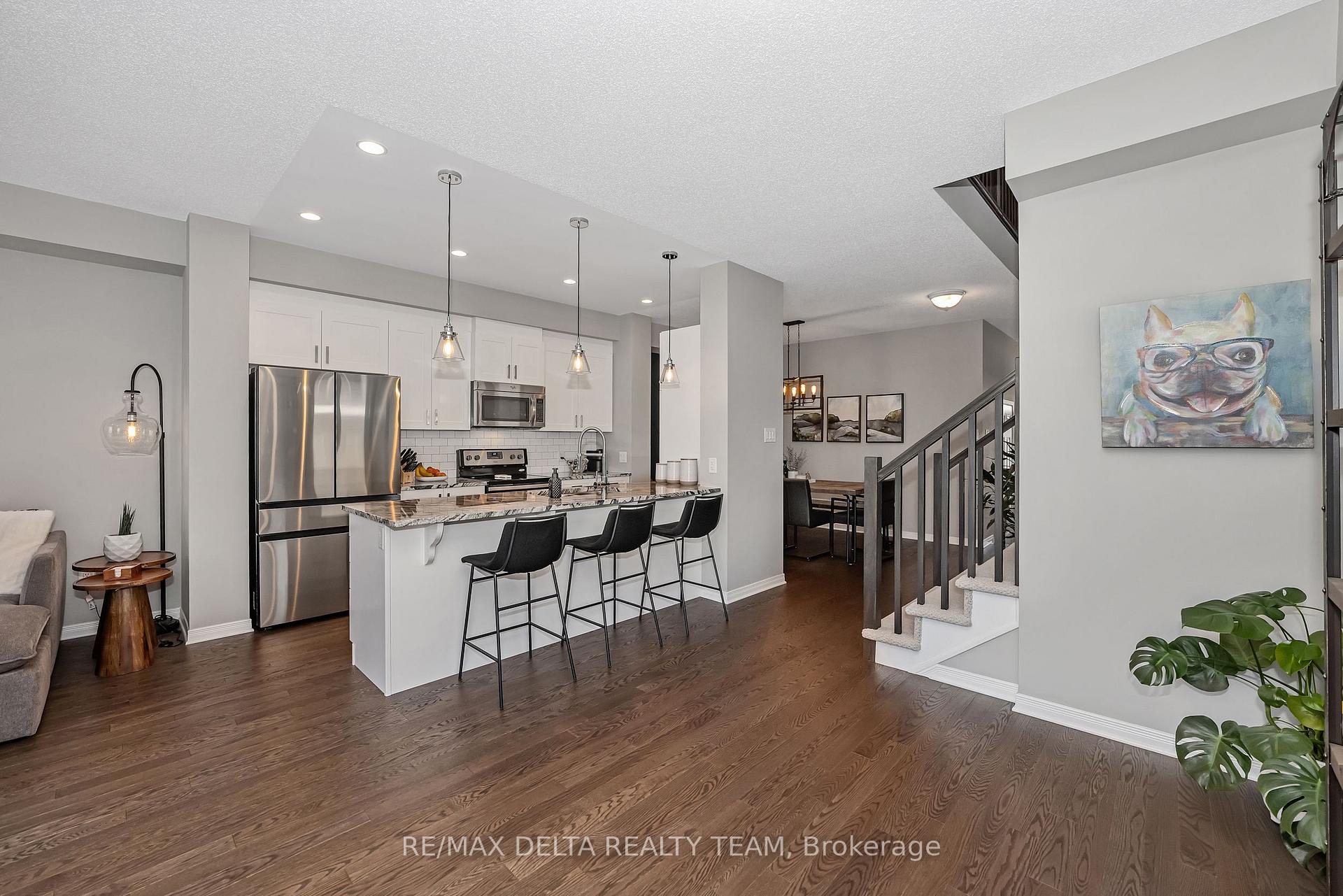 Photo 12 of 346 Nonius Street, Ottawa, Kanata - Emerald Meadows/Trailwest — HOMEH
