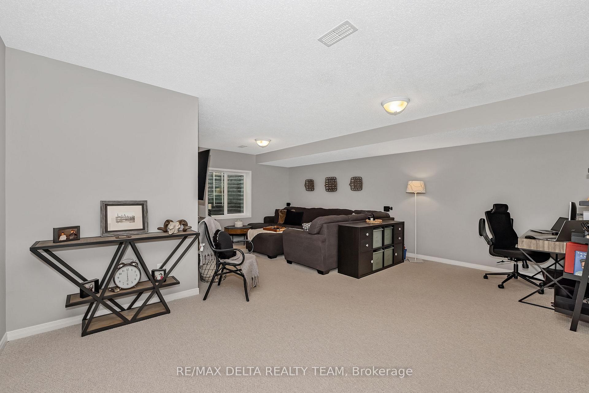 Photo 31 of 346 Nonius Street, Ottawa, Kanata - Emerald Meadows/Trailwest — HOMEH