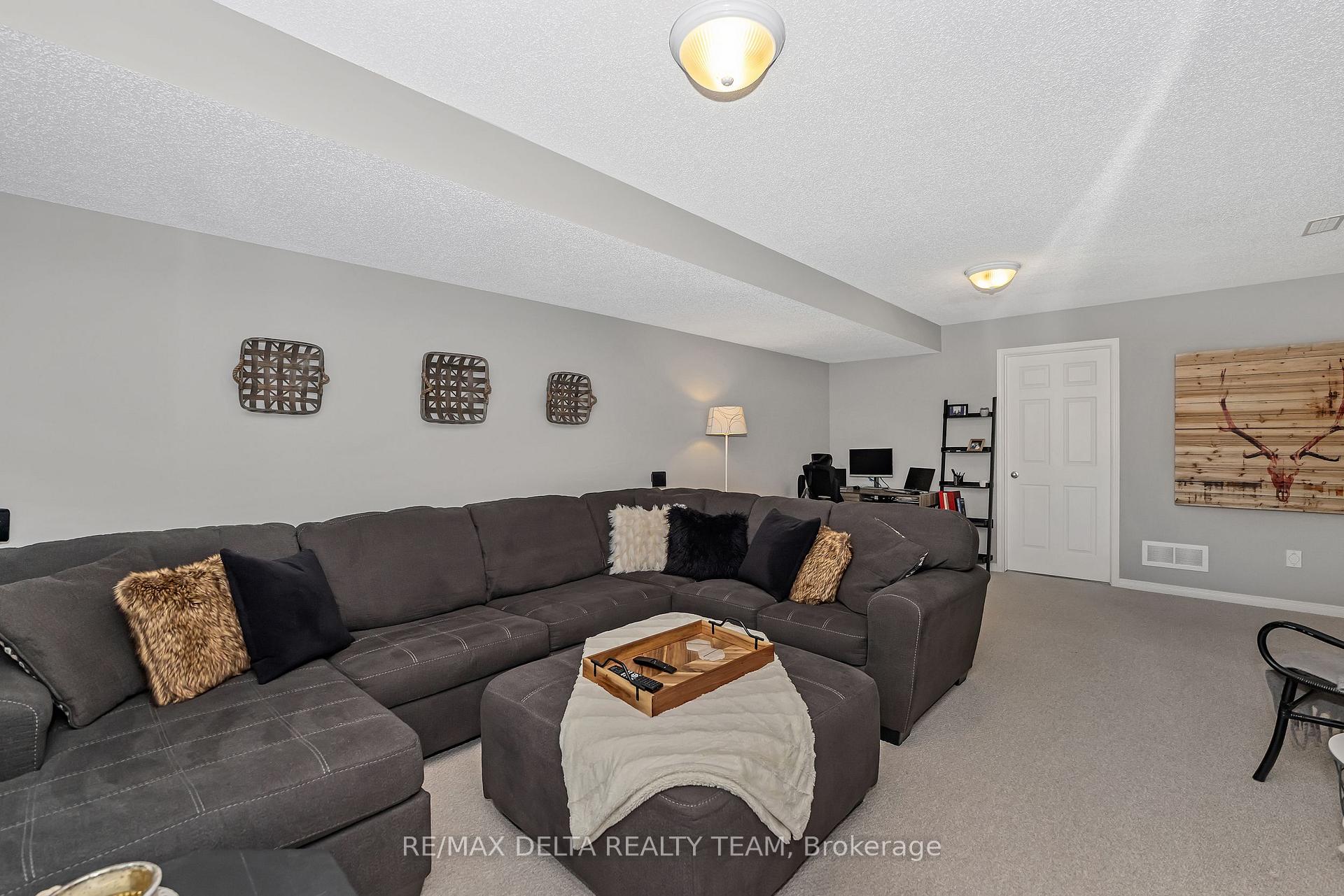 Photo 33 of 346 Nonius Street, Ottawa, Kanata - Emerald Meadows/Trailwest — HOMEH