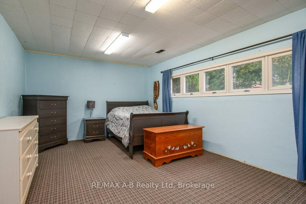 Photo 18 of 35 Tecumseh Crescent, Kitchener — HOMEH