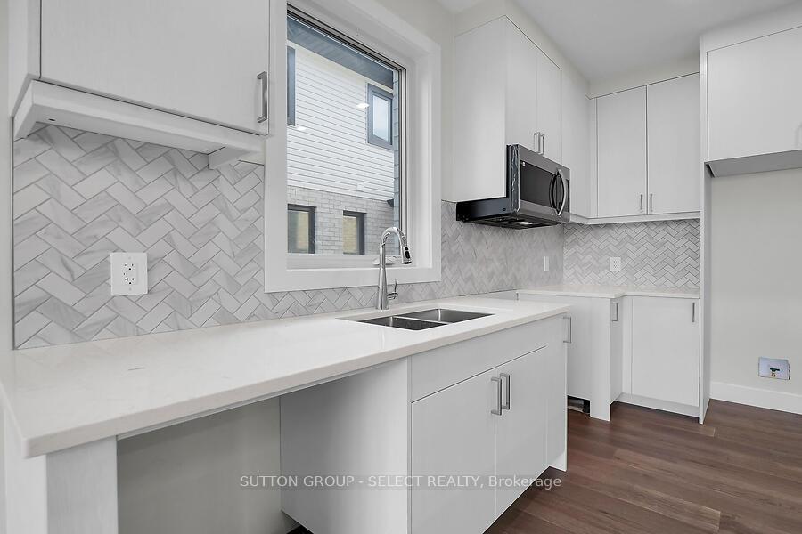 Photo 6 of Unit 24, 7966 Fallon Drive, Lucan Biddulph, Granton — HOMEH