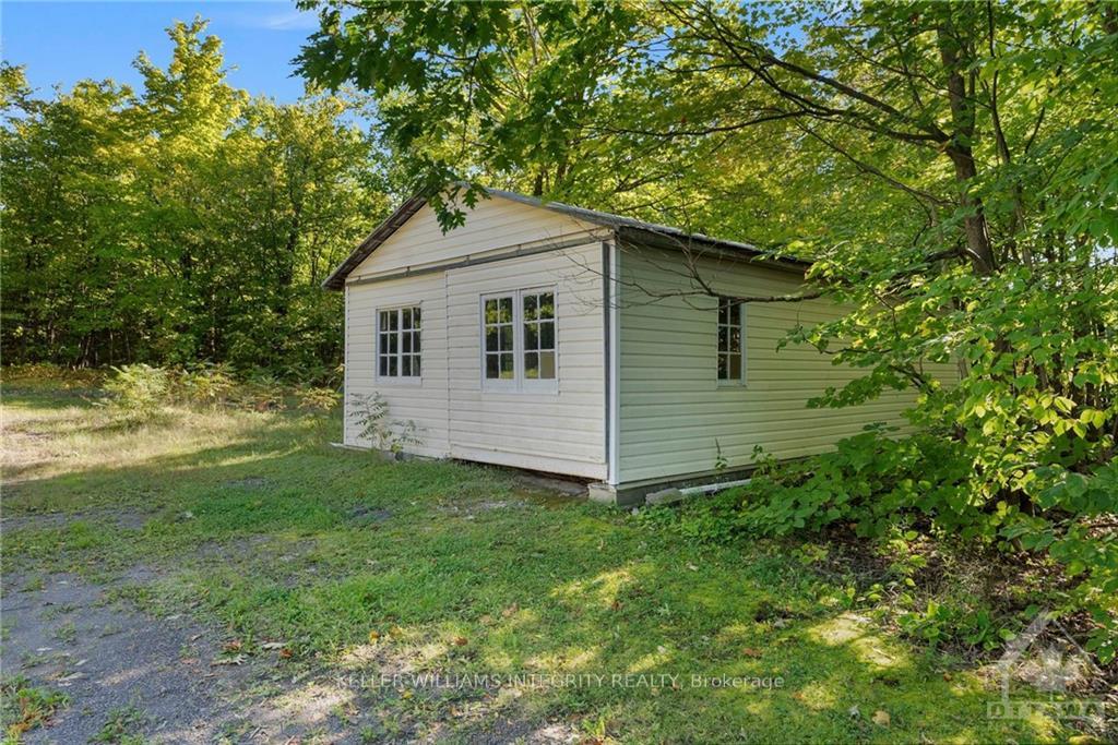 Photo 4 of 1338 Usborne Street, McNab/Braeside, Mcnab/Braeside Twps — HOMEH
