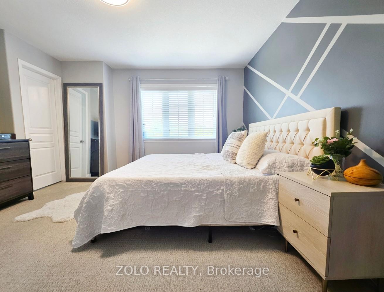 Photo 5 of Unit 20, 170 Palacebeach Trail, Hamilton, Lakeshore — HOMEH