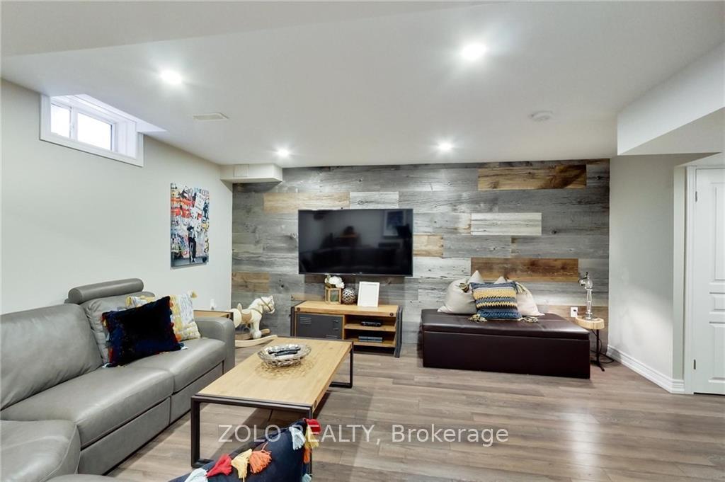 Photo 9 of Unit 20, 170 Palacebeach Trail, Hamilton, Lakeshore — HOMEH