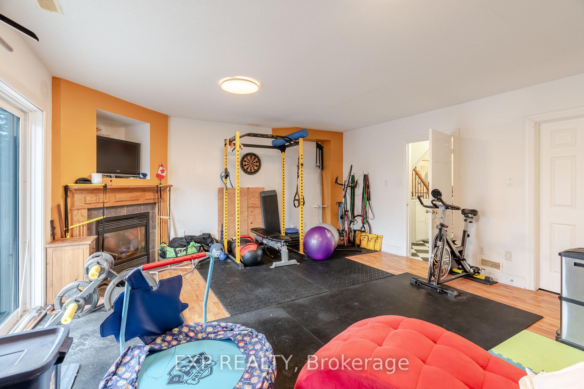 Photo 6 of 97 Castle Glen Crescent, Ottawa, Kanata - Glencairn/Hazeldean — HOMEH