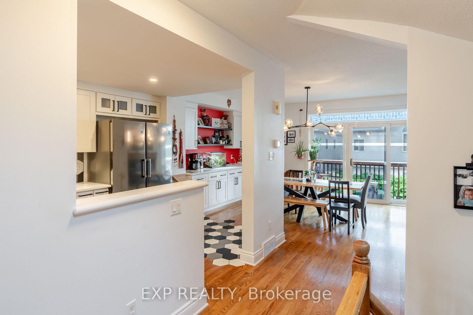 Photo 14 of 97 Castle Glen Crescent, Ottawa, Kanata - Glencairn/Hazeldean — HOMEH