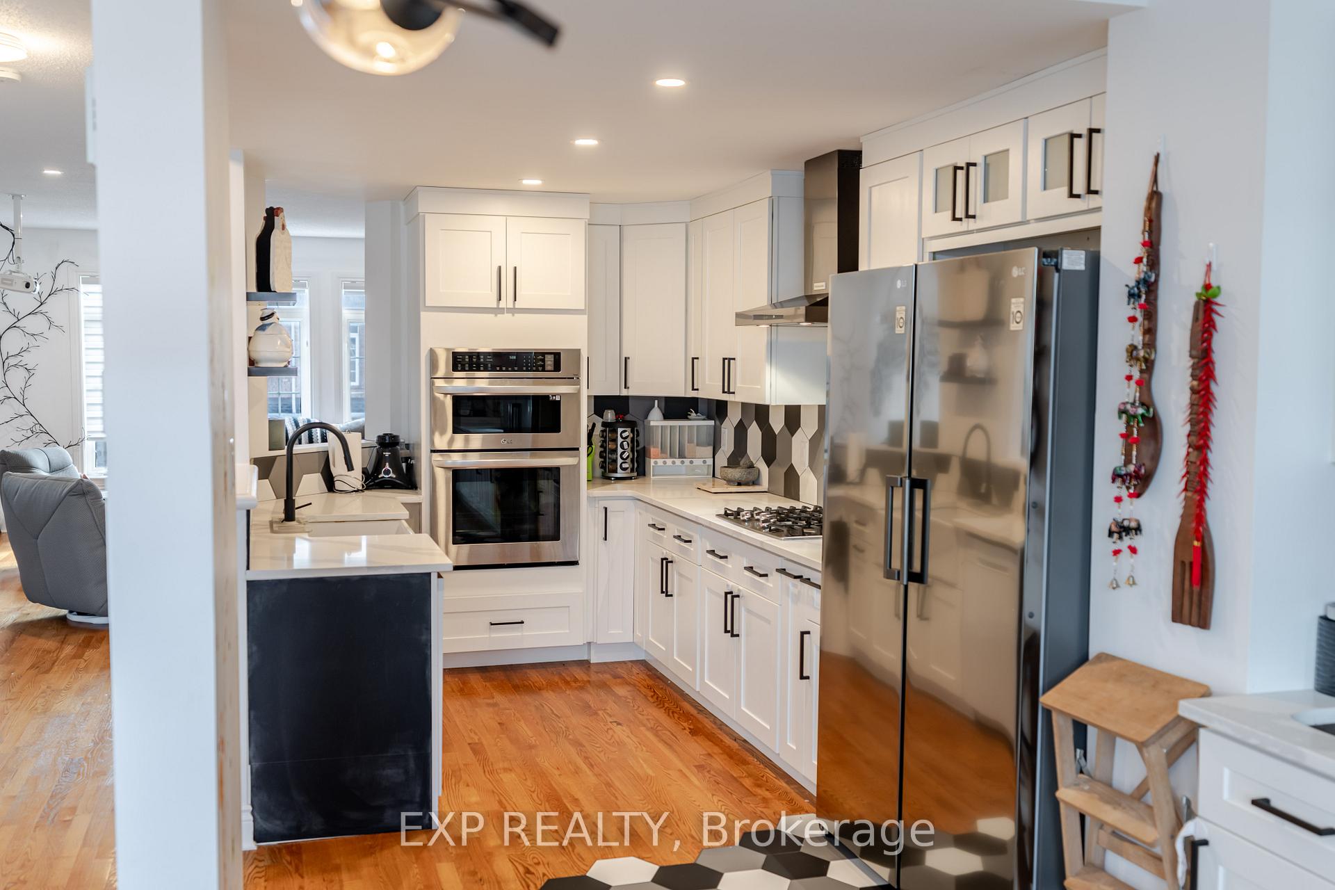Photo 19 of 97 Castle Glen Crescent, Ottawa, Kanata - Glencairn/Hazeldean — HOMEH