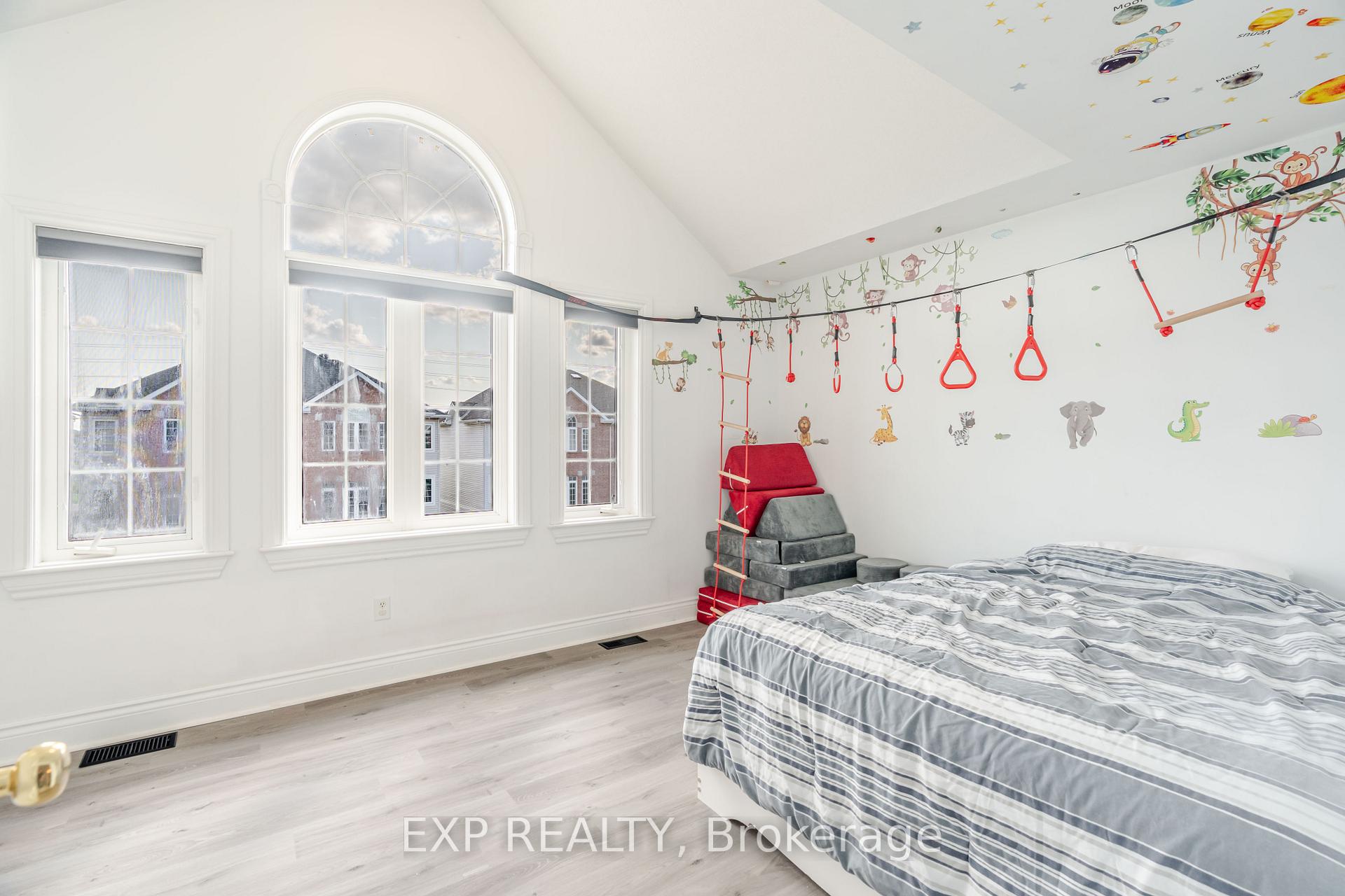 Photo 35 of 97 Castle Glen Crescent, Ottawa, Kanata - Glencairn/Hazeldean — HOMEH