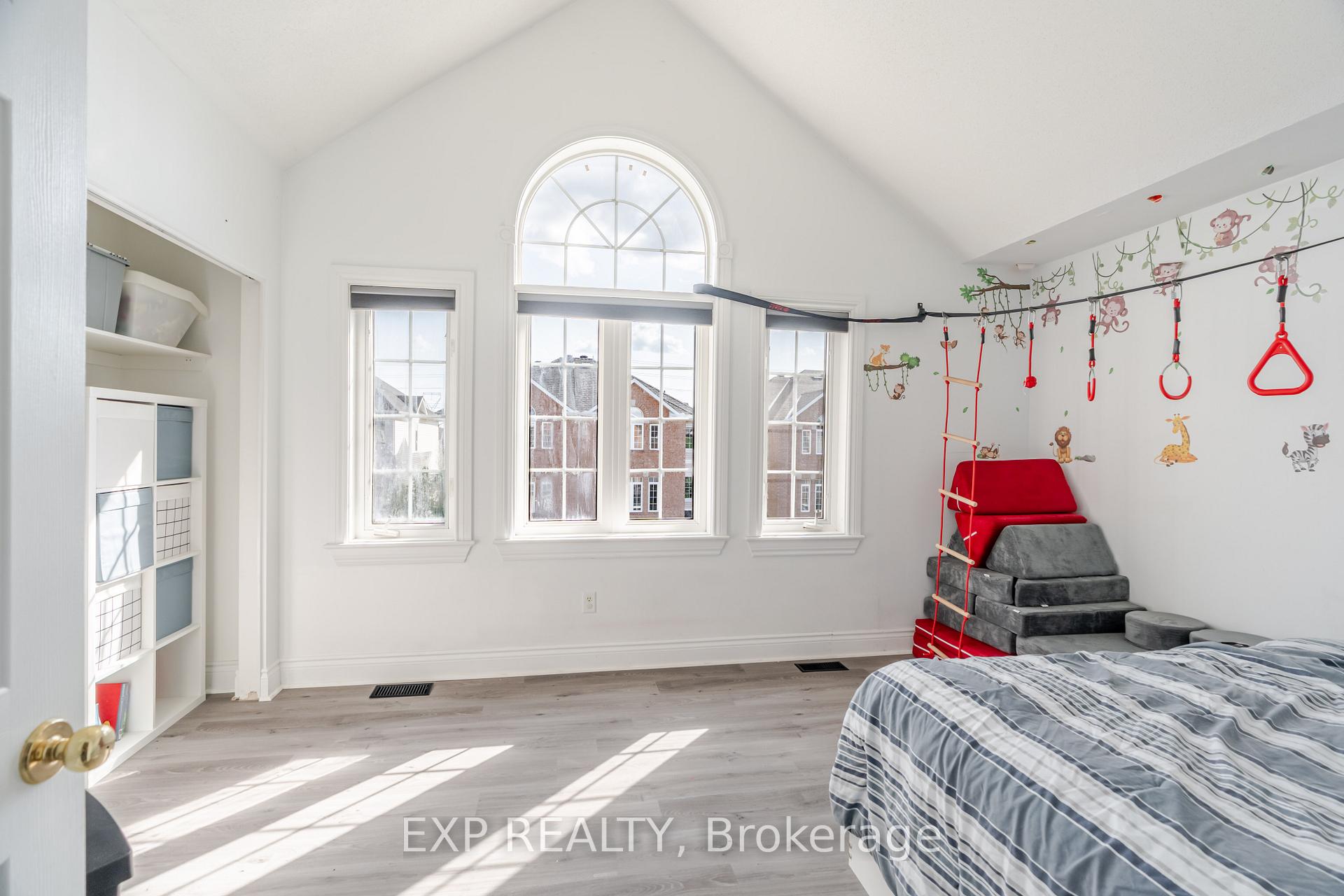 Photo 36 of 97 Castle Glen Crescent, Ottawa, Kanata - Glencairn/Hazeldean — HOMEH