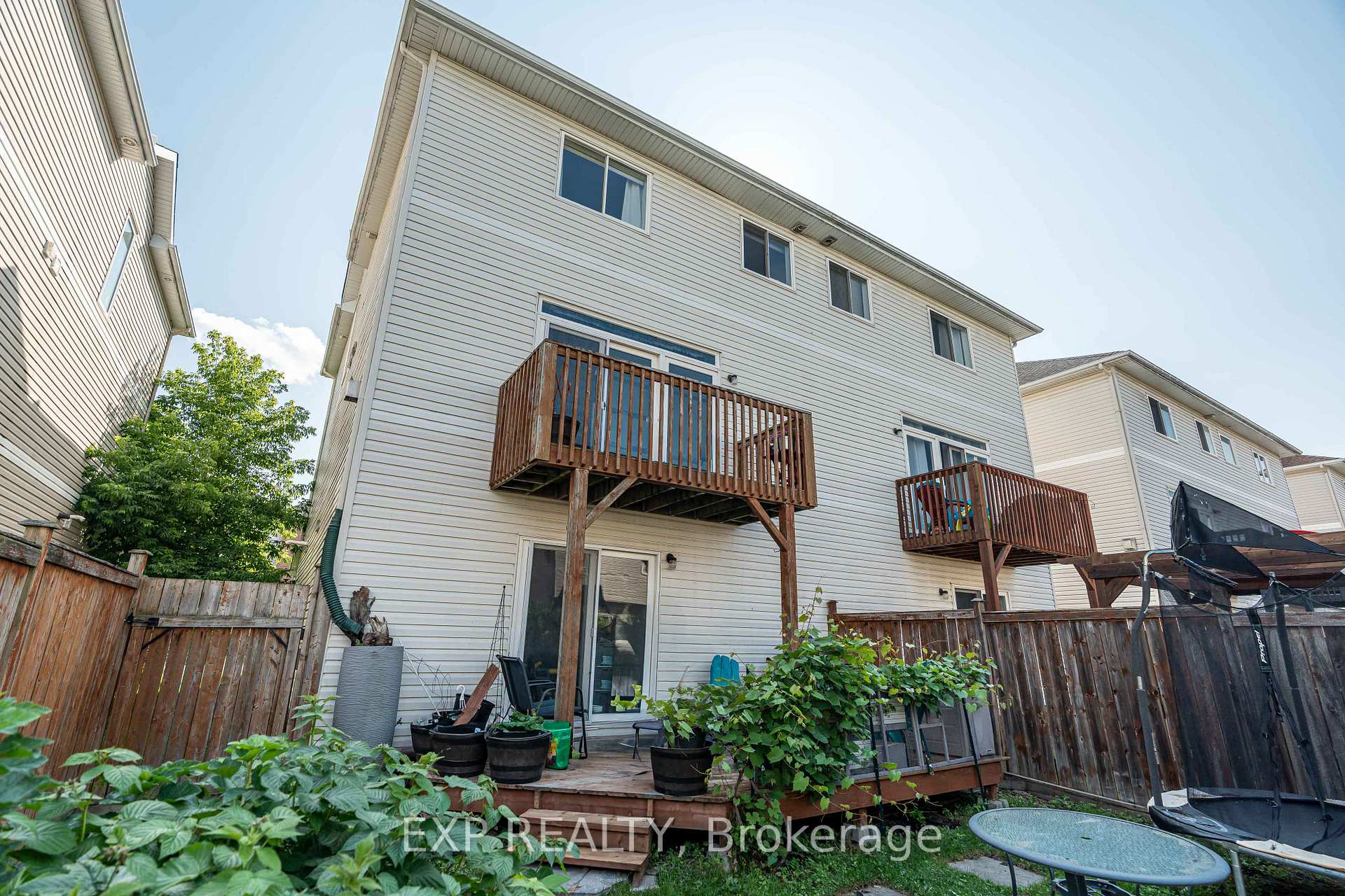 Photo 38 of 97 Castle Glen Crescent, Ottawa, Kanata - Glencairn/Hazeldean — HOMEH