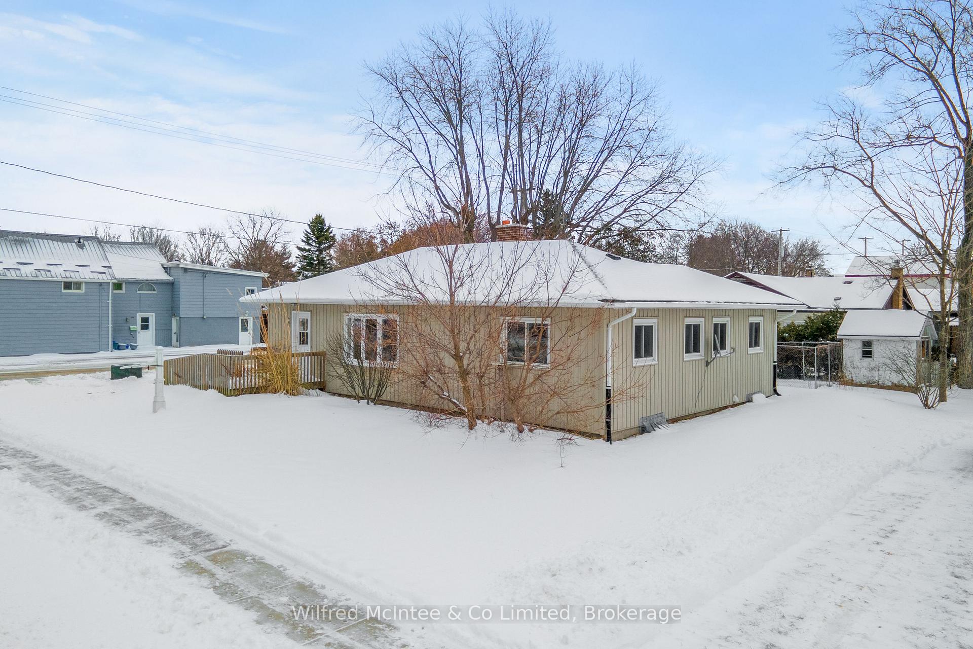Photo 1 of 467 Queen Street, Kincardine — HOMEH