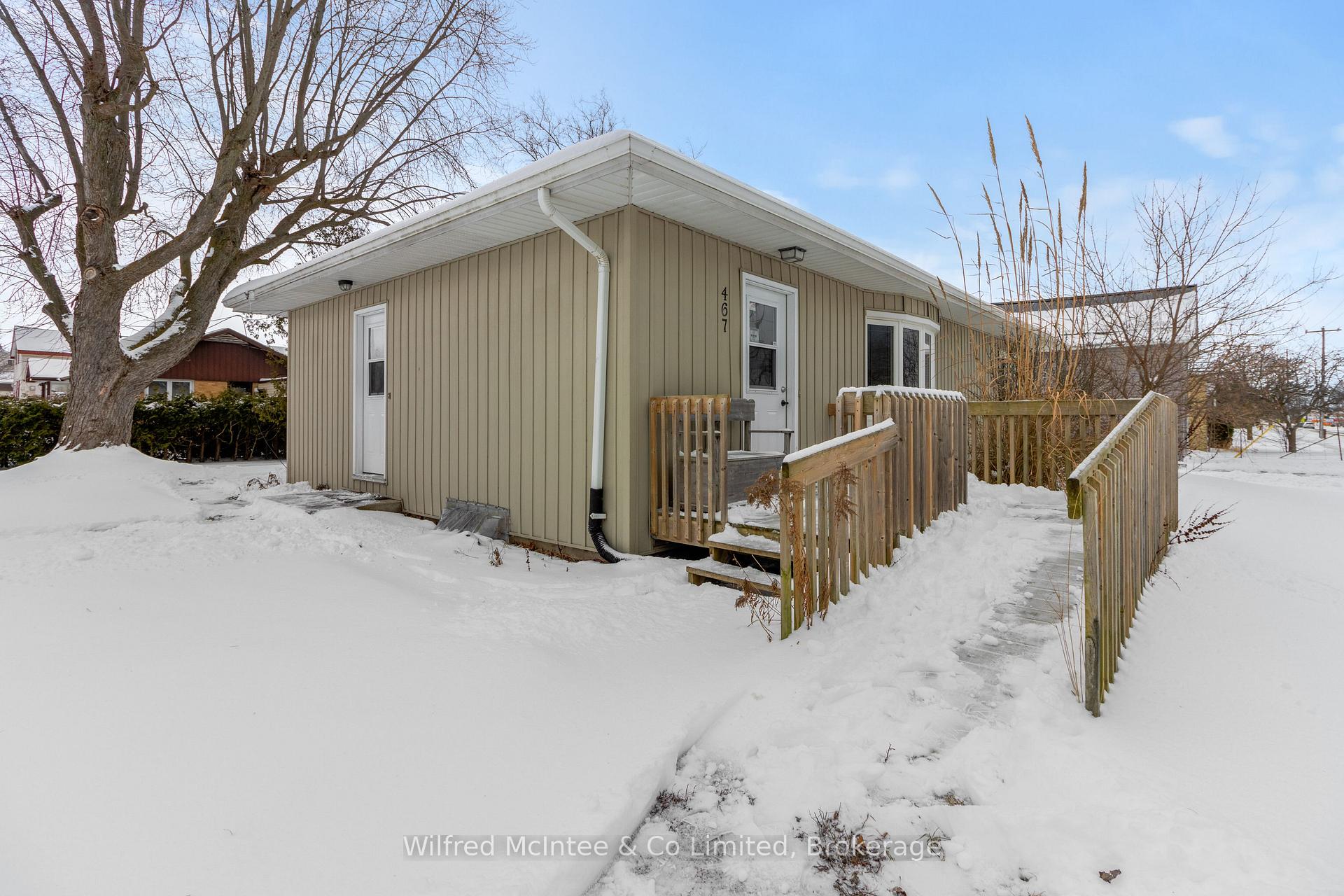 Photo 2 of 467 Queen Street, Kincardine — HOMEH