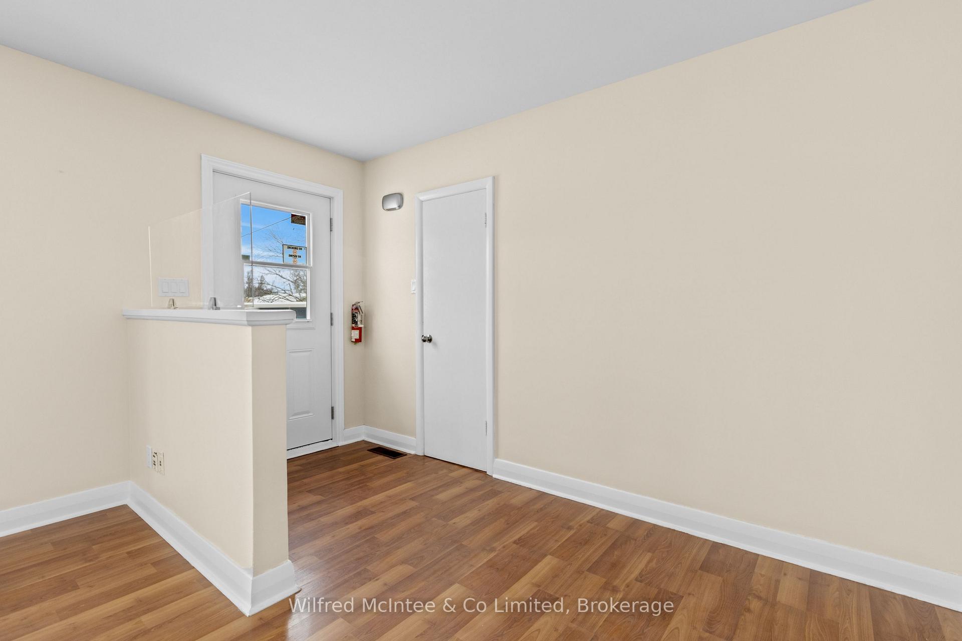Photo 5 of 467 Queen Street, Kincardine — HOMEH