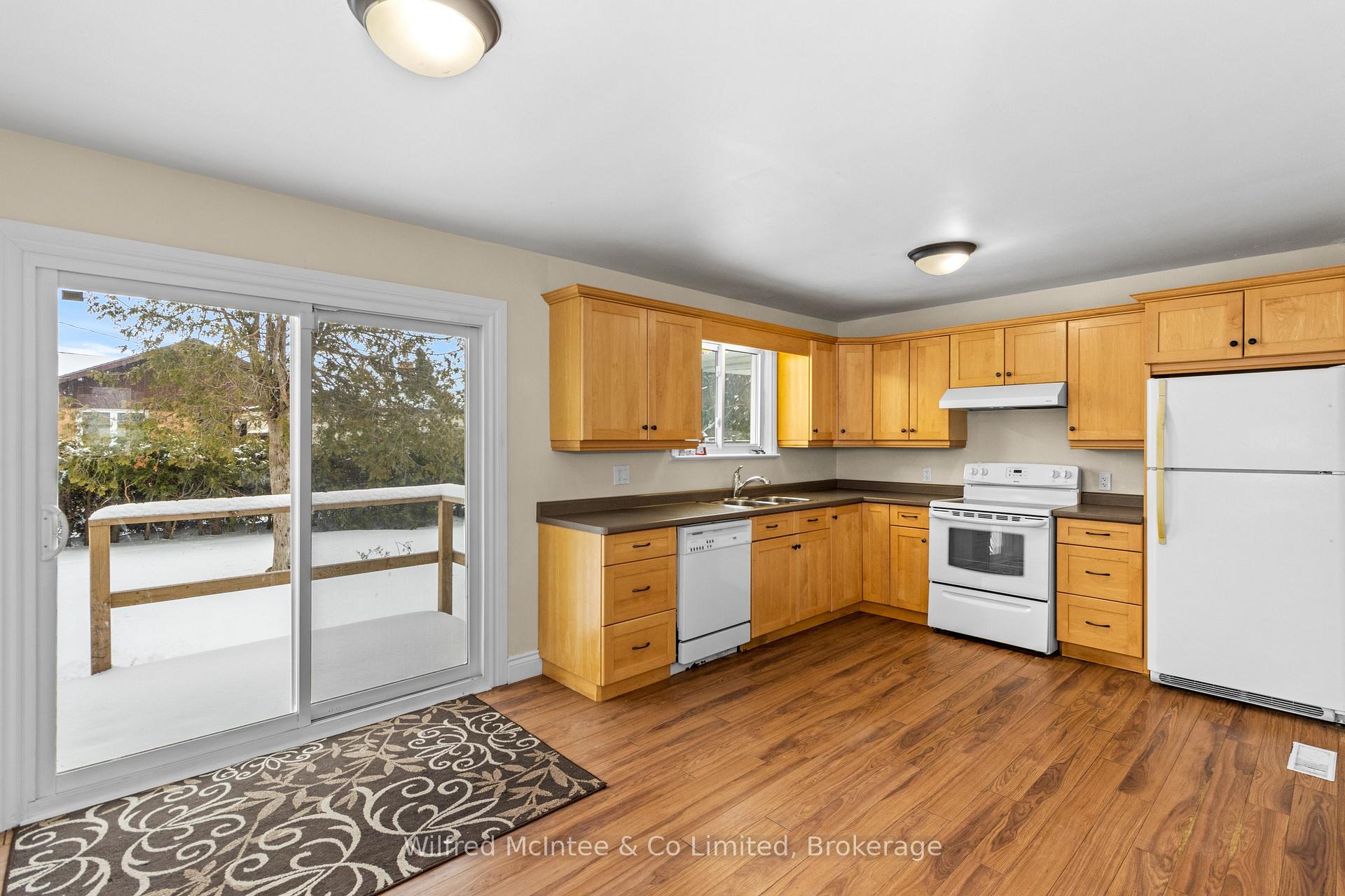 Photo 8 of 467 Queen Street, Kincardine — HOMEH