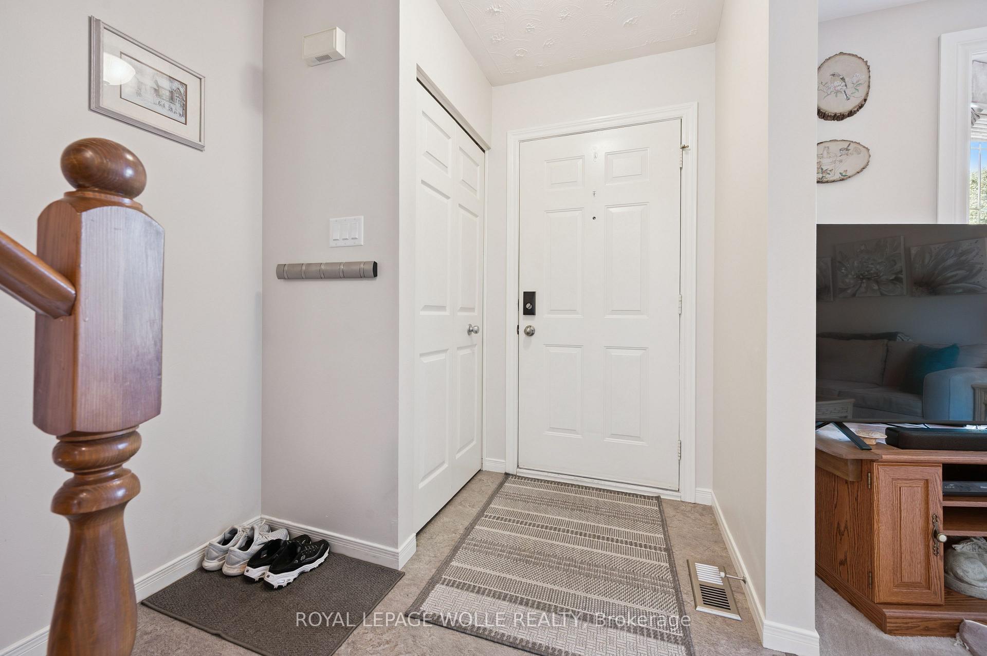 Photo 6 of 108 Penelope Drive, Kitchener — HOMEH
