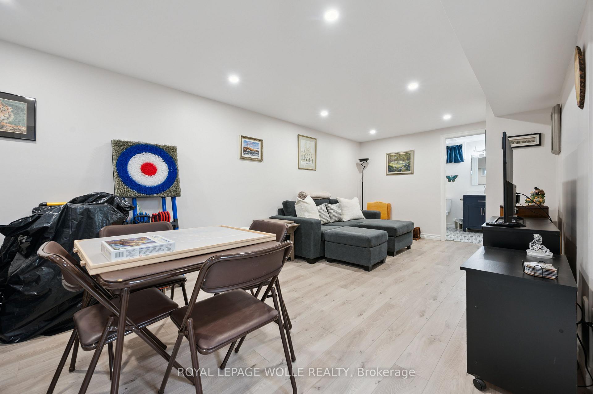 Photo 23 of 108 Penelope Drive, Kitchener — HOMEH