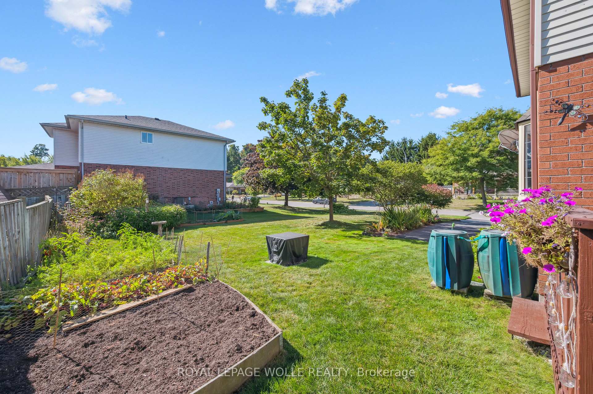 Photo 31 of 108 Penelope Drive, Kitchener — HOMEH