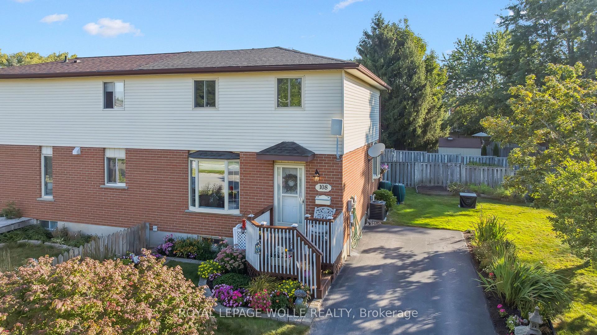Photo 33 of 108 Penelope Drive, Kitchener — HOMEH