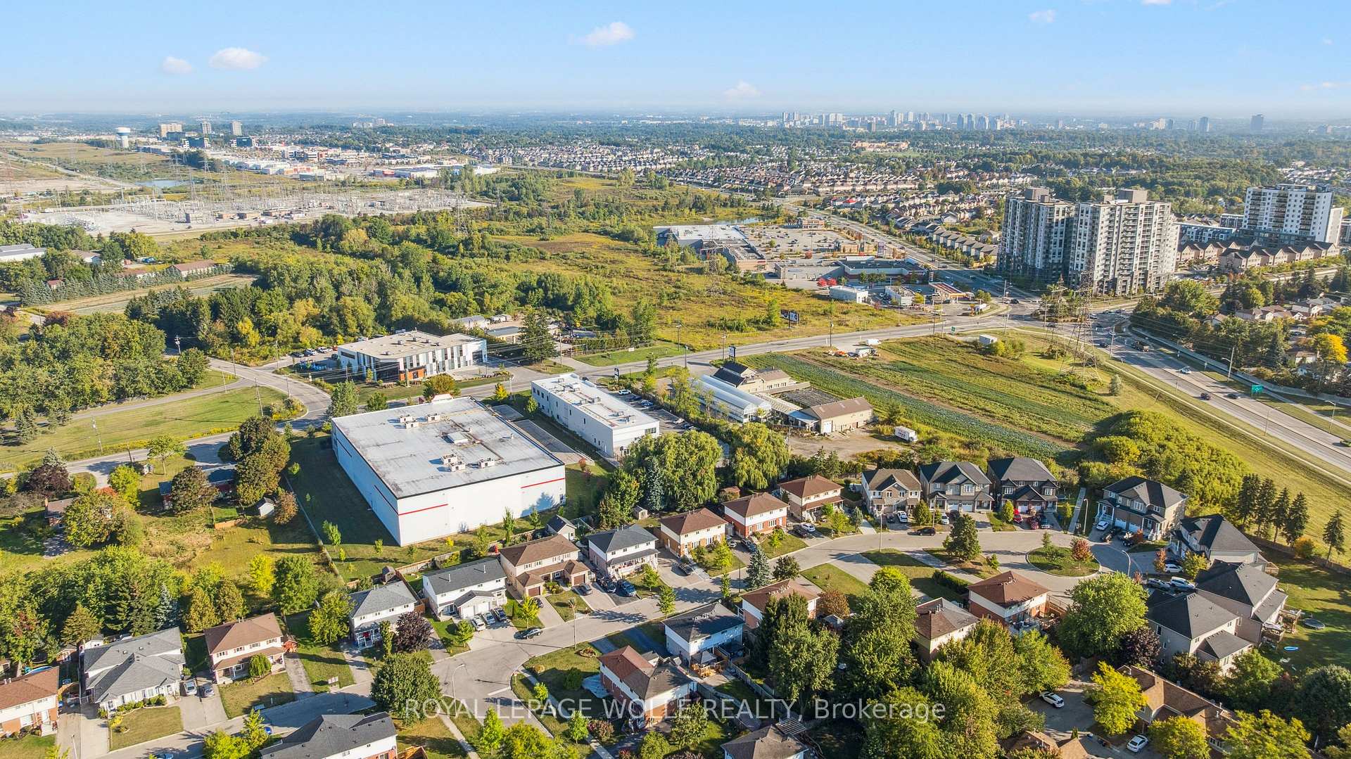 Photo 34 of 108 Penelope Drive, Kitchener — HOMEH
