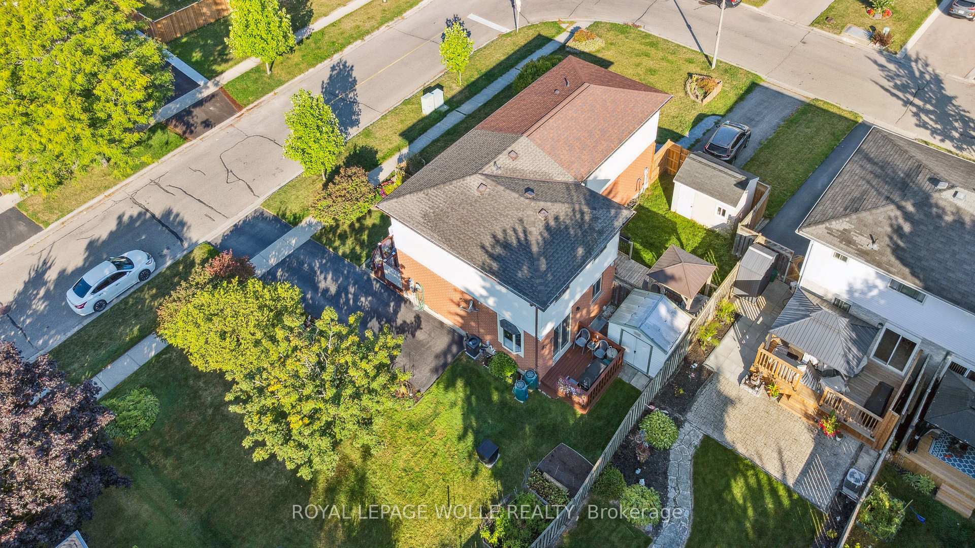 Photo 37 of 108 Penelope Drive, Kitchener — HOMEH