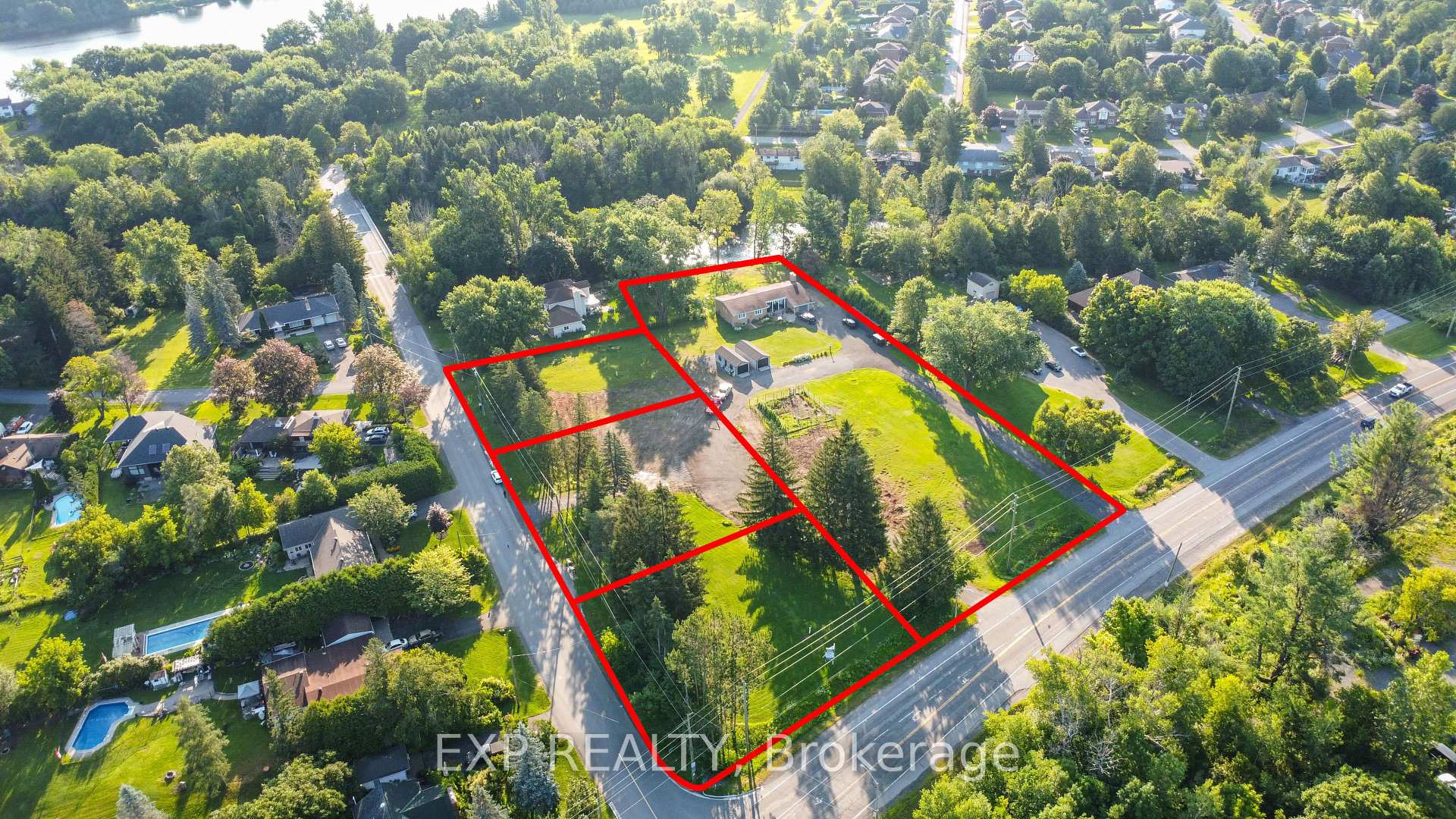 Photo 2 of 3357 Barnsdale Road, Ottawa, Manotick Village & Manotick Estates — HOMEH