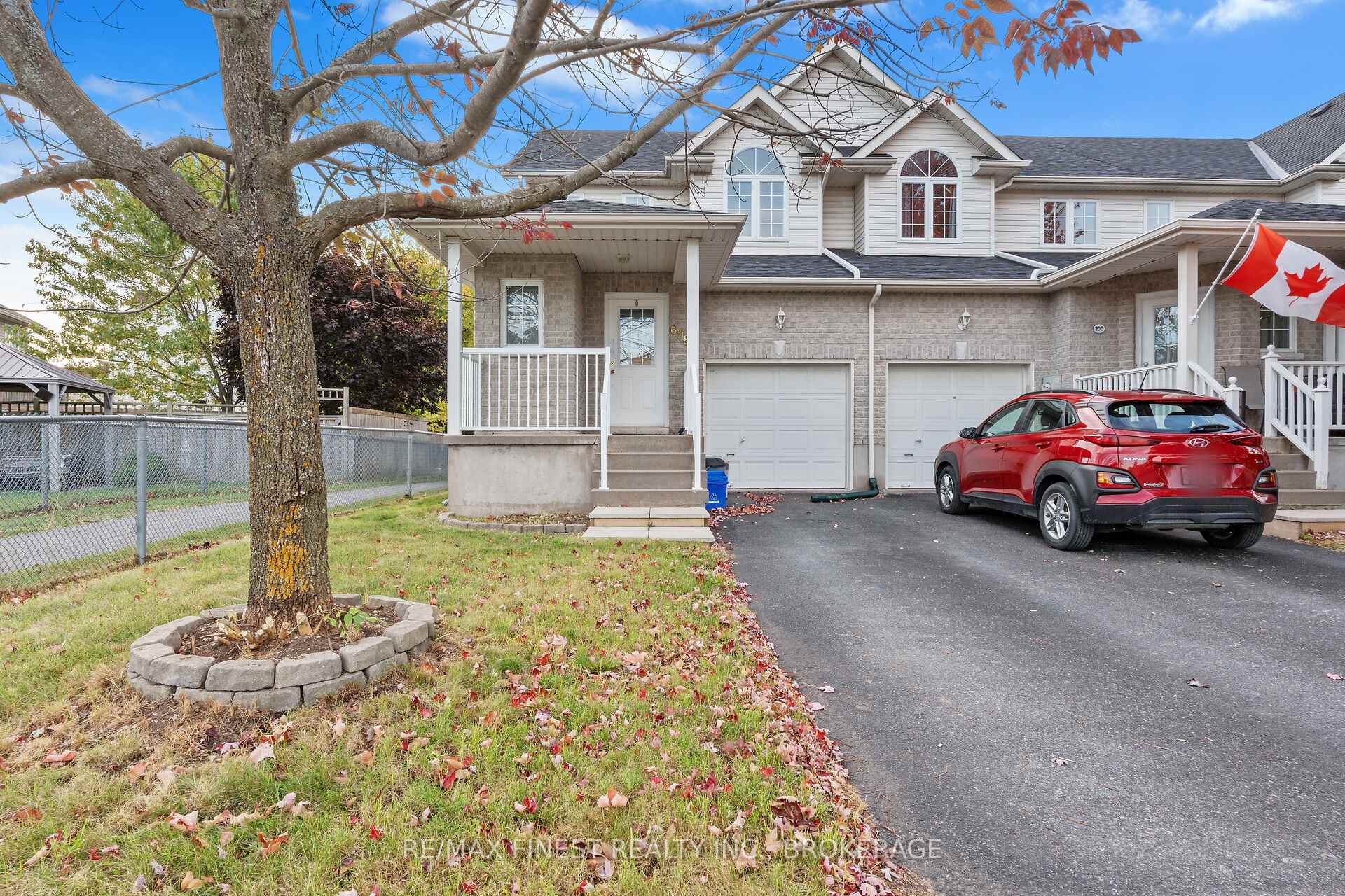 Photo 1 of 698 MacLean Court, Kingston, Kingston East (Incl Barret Crt) — HOMEH