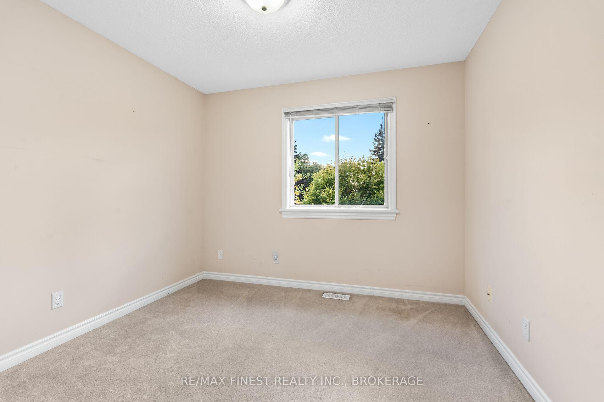 Photo 22 of 698 MacLean Court, Kingston, Kingston East (Incl Barret Crt) — HOMEH