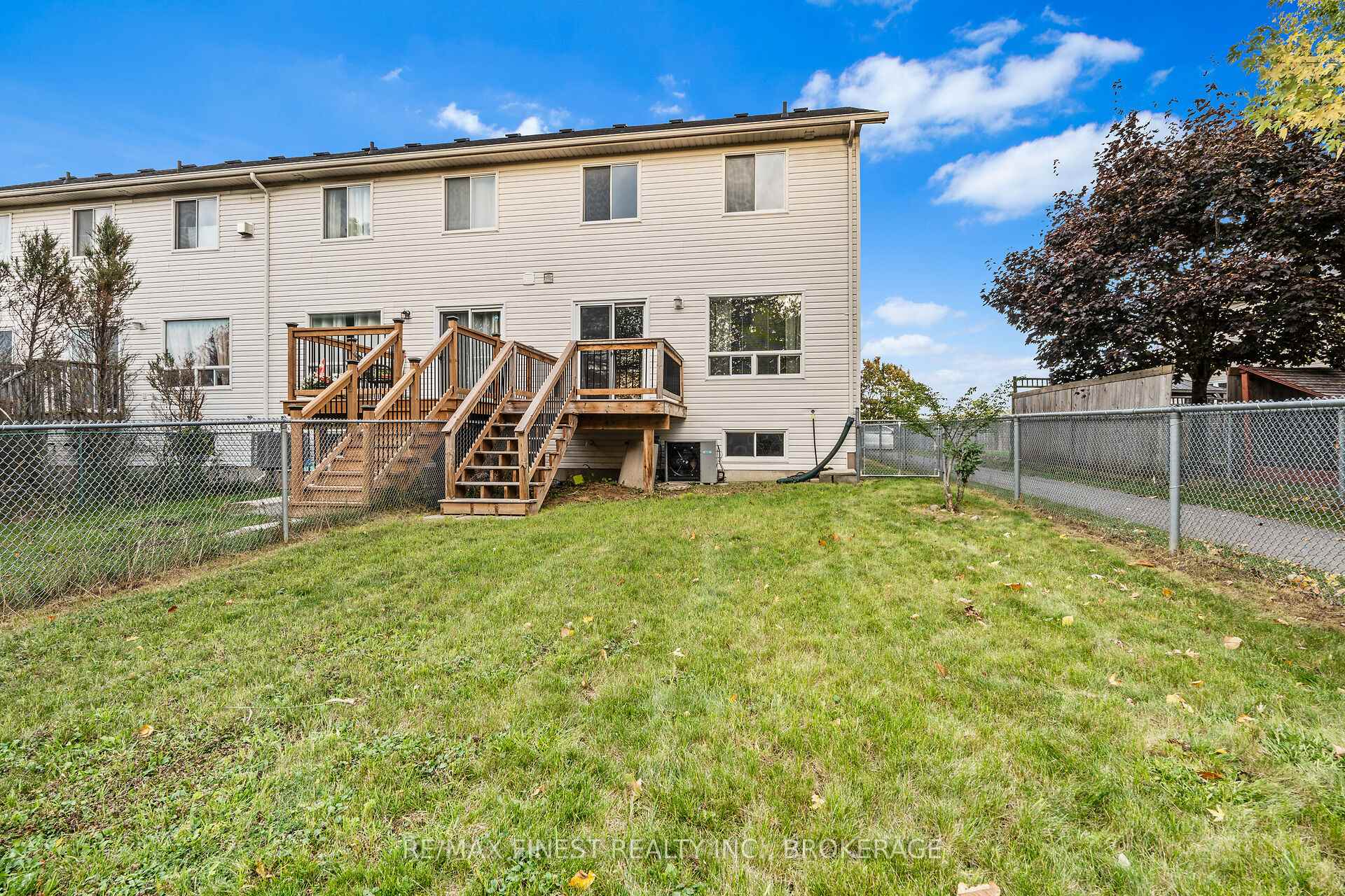 Photo 29 of 698 MacLean Court, Kingston, Kingston East (Incl Barret Crt) — HOMEH