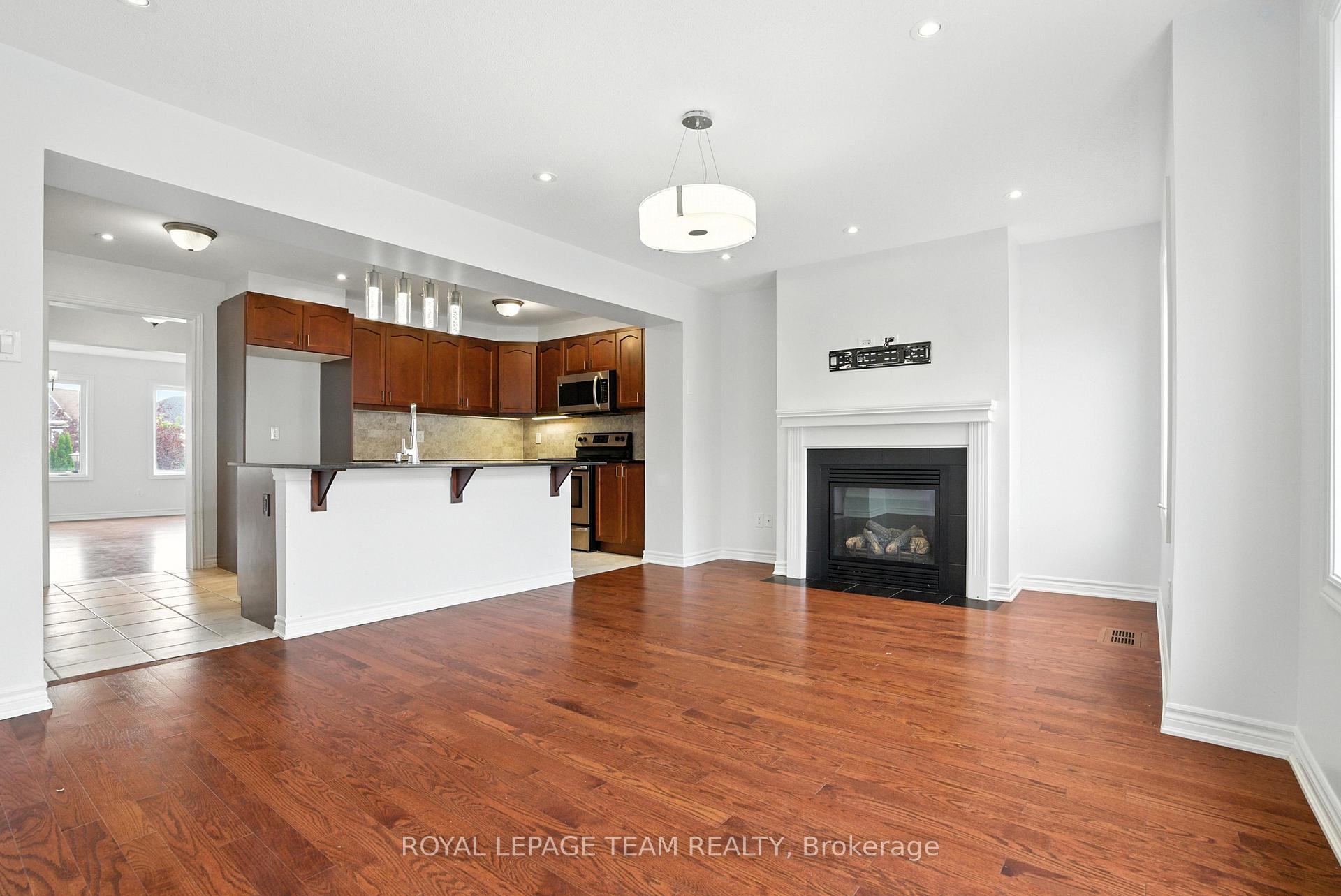 Photo 22 of 495 Coldwater Crescent, Ottawa, Kanata - Emerald Meadows/Trailwest — HOMEH