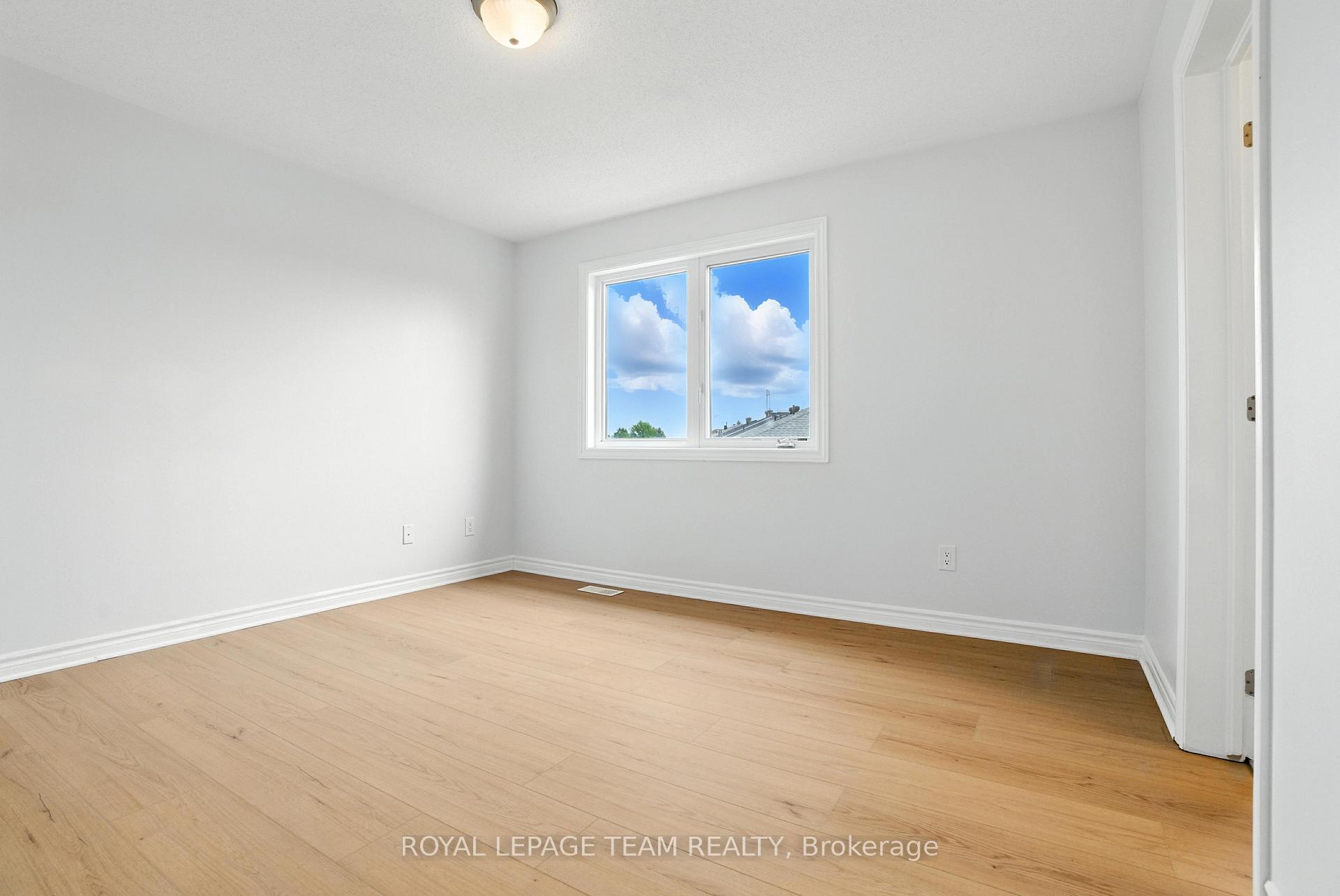 Photo 28 of 495 Coldwater Crescent, Ottawa, Kanata - Emerald Meadows/Trailwest — HOMEH