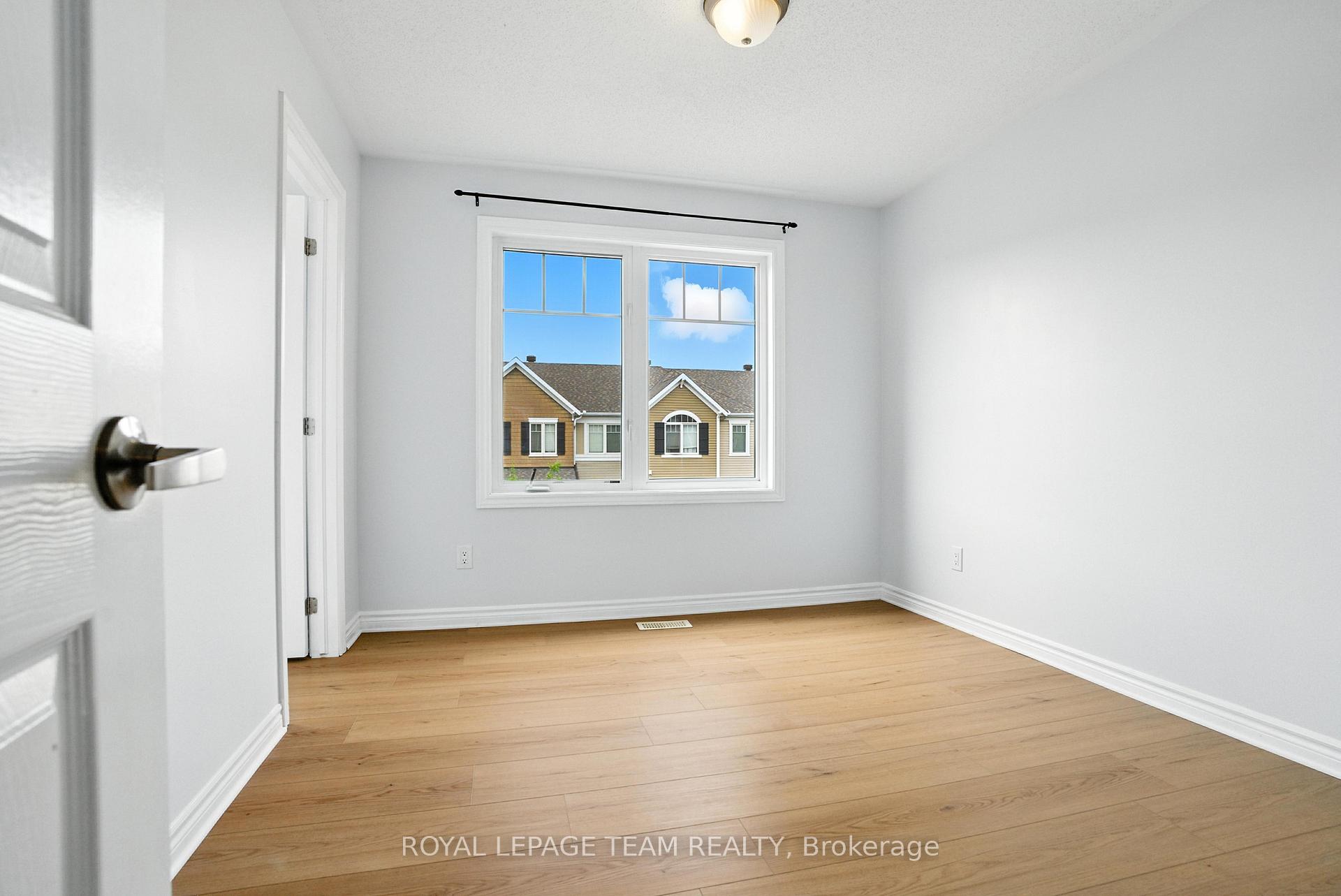 Photo 34 of 495 Coldwater Crescent, Ottawa, Kanata - Emerald Meadows/Trailwest — HOMEH
