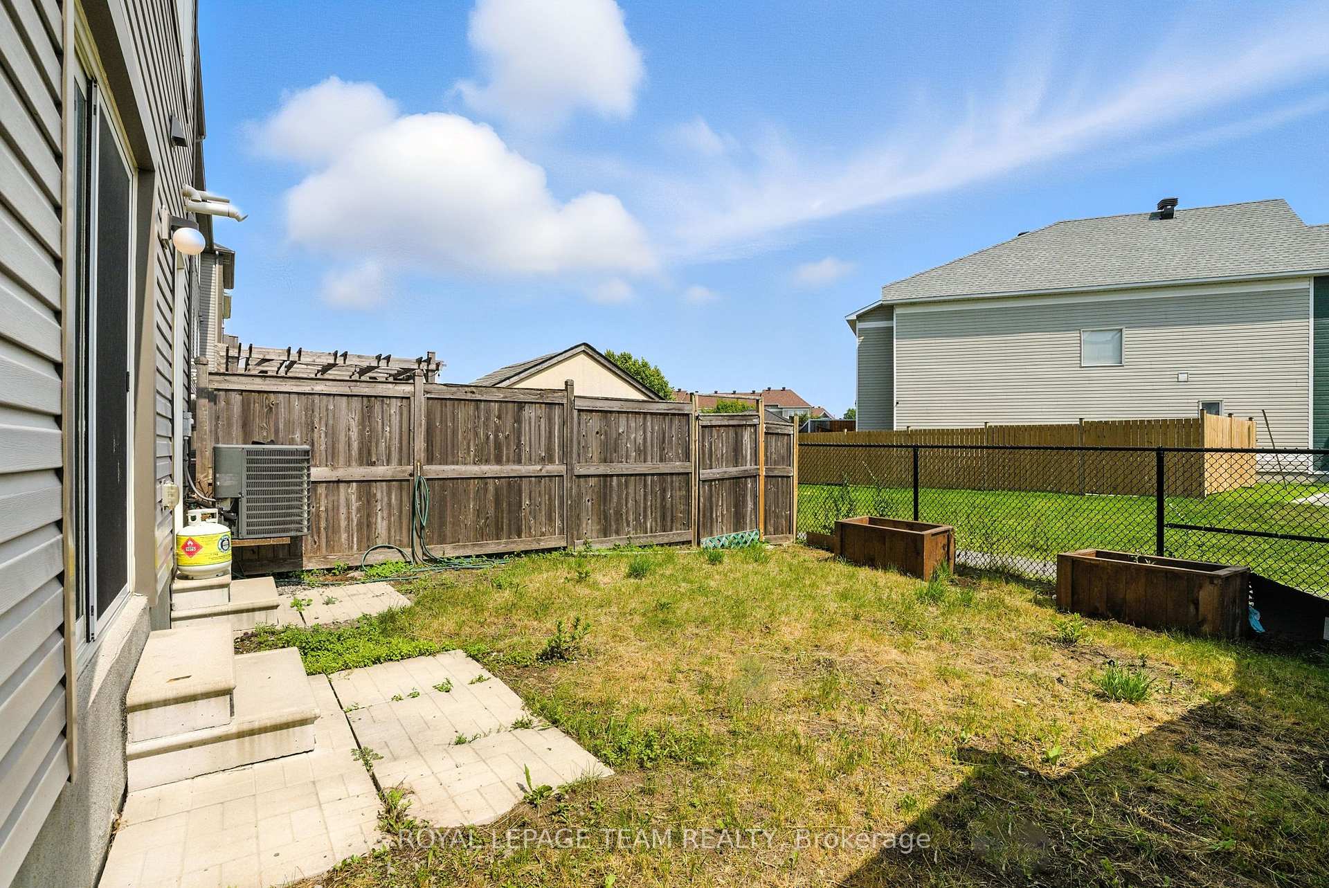 Photo 37 of 495 Coldwater Crescent, Ottawa, Kanata - Emerald Meadows/Trailwest — HOMEH