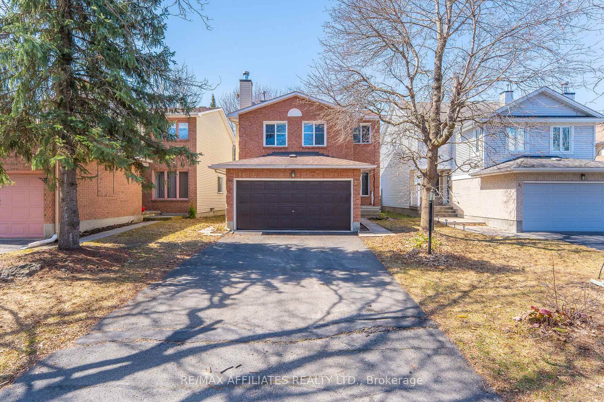 Photo 1 of 33 Inverary Drive, Ottawa, Kanata - Morgan's Grant/South March — HOMEH