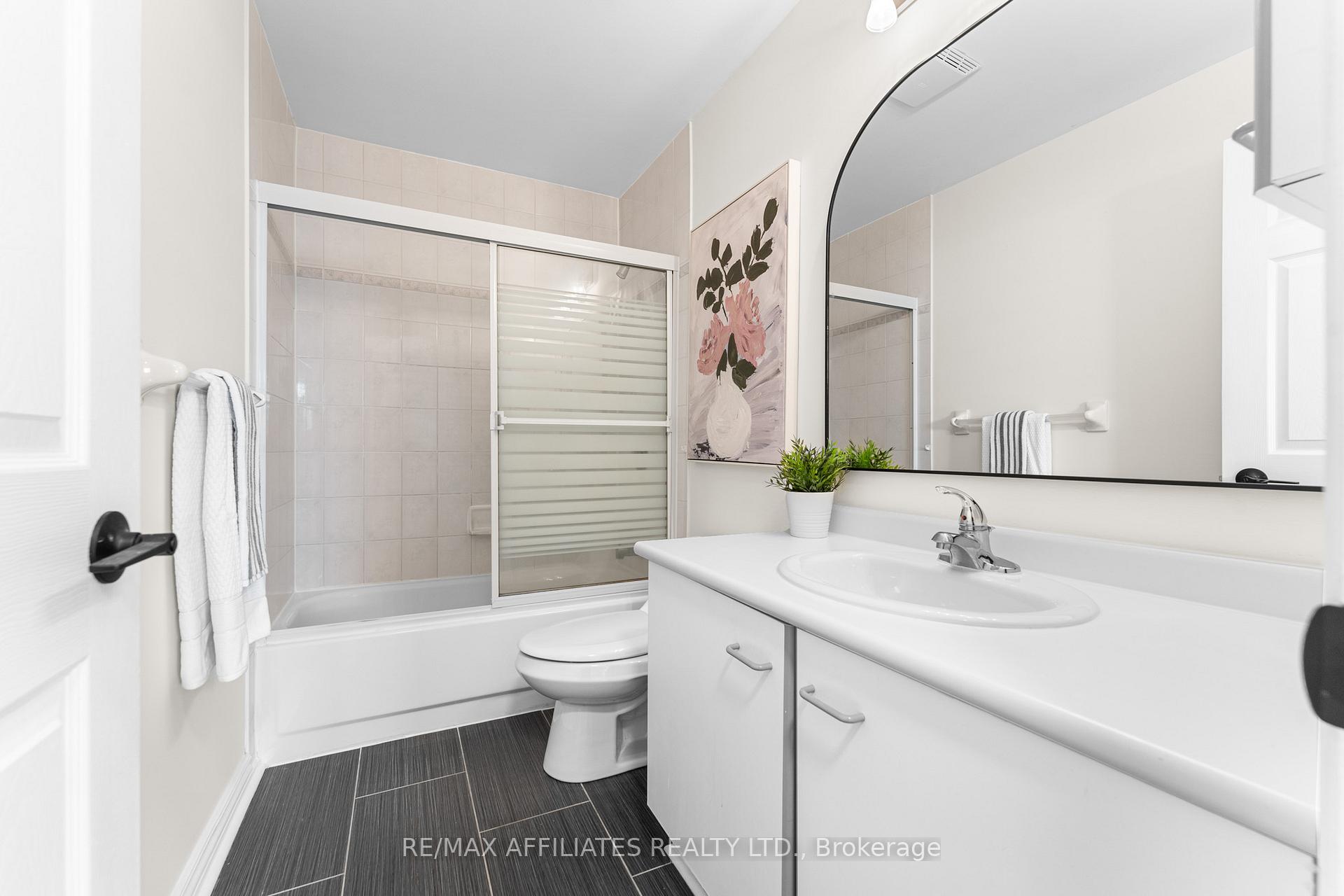 Photo 33 of 33 Inverary Drive, Ottawa, Kanata - Morgan's Grant/South March — HOMEH