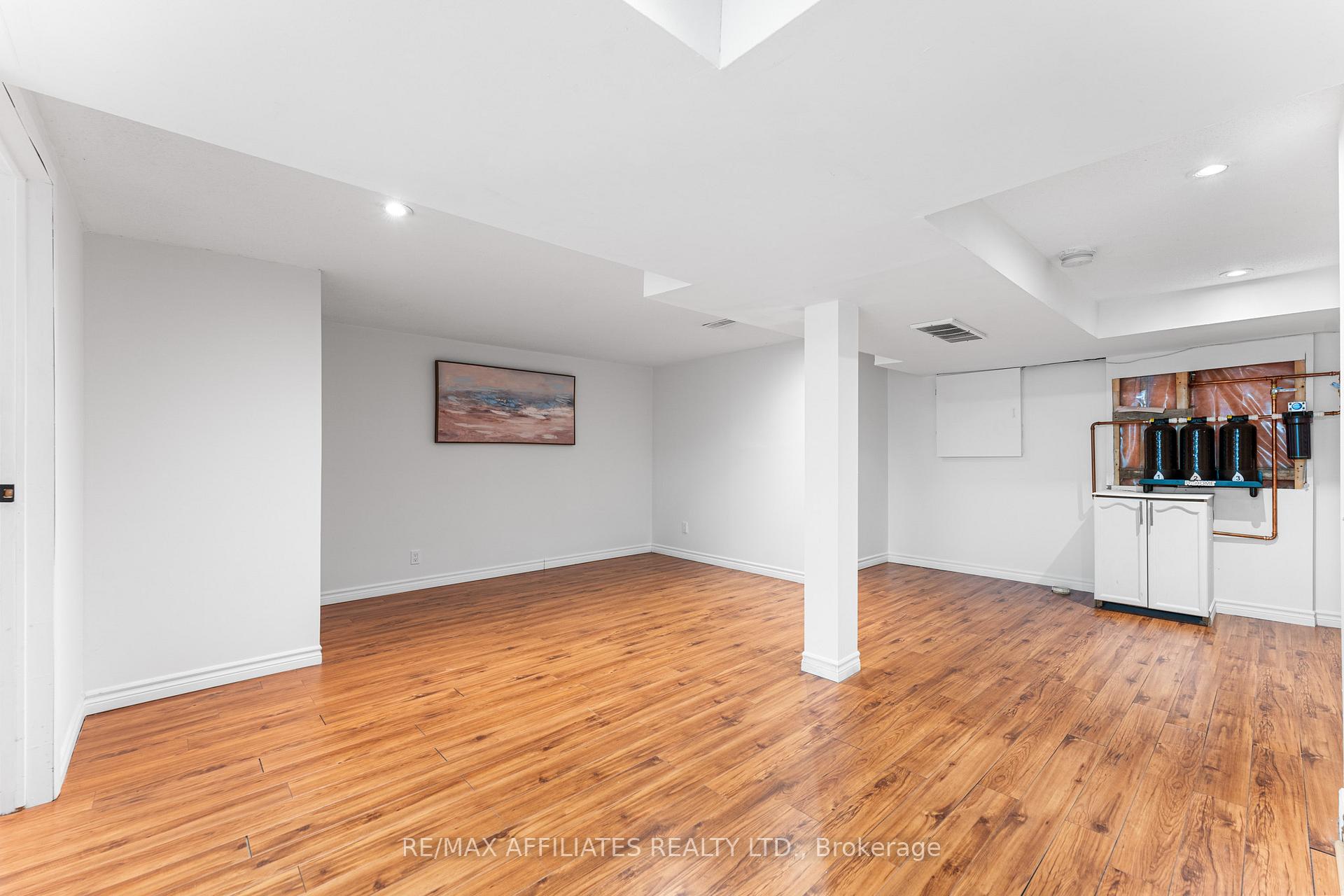 Photo 36 of 33 Inverary Drive, Ottawa, Kanata - Morgan's Grant/South March — HOMEH