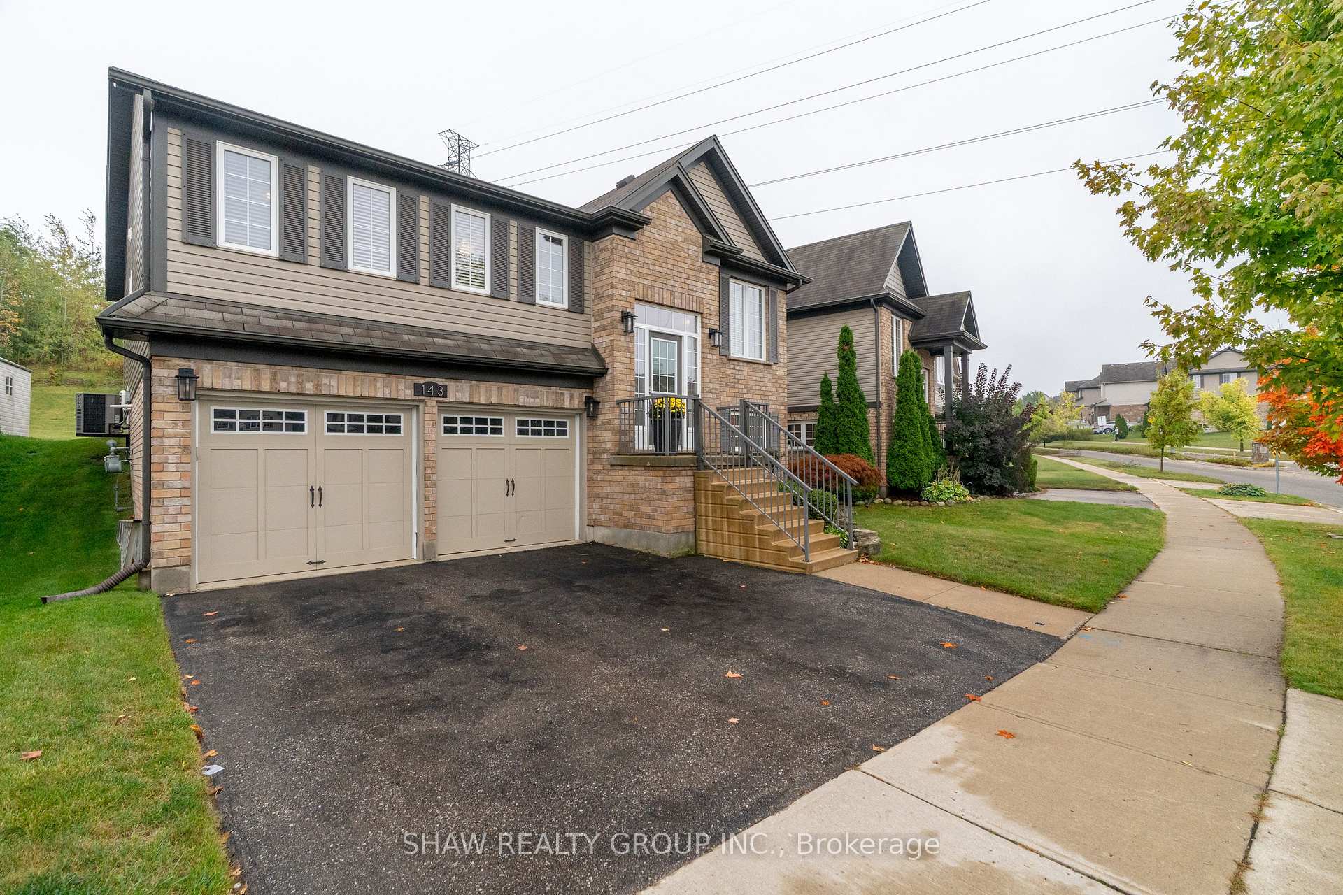 Photo 5 of 143 Isaiah Drive, Kitchener — HOMEH
