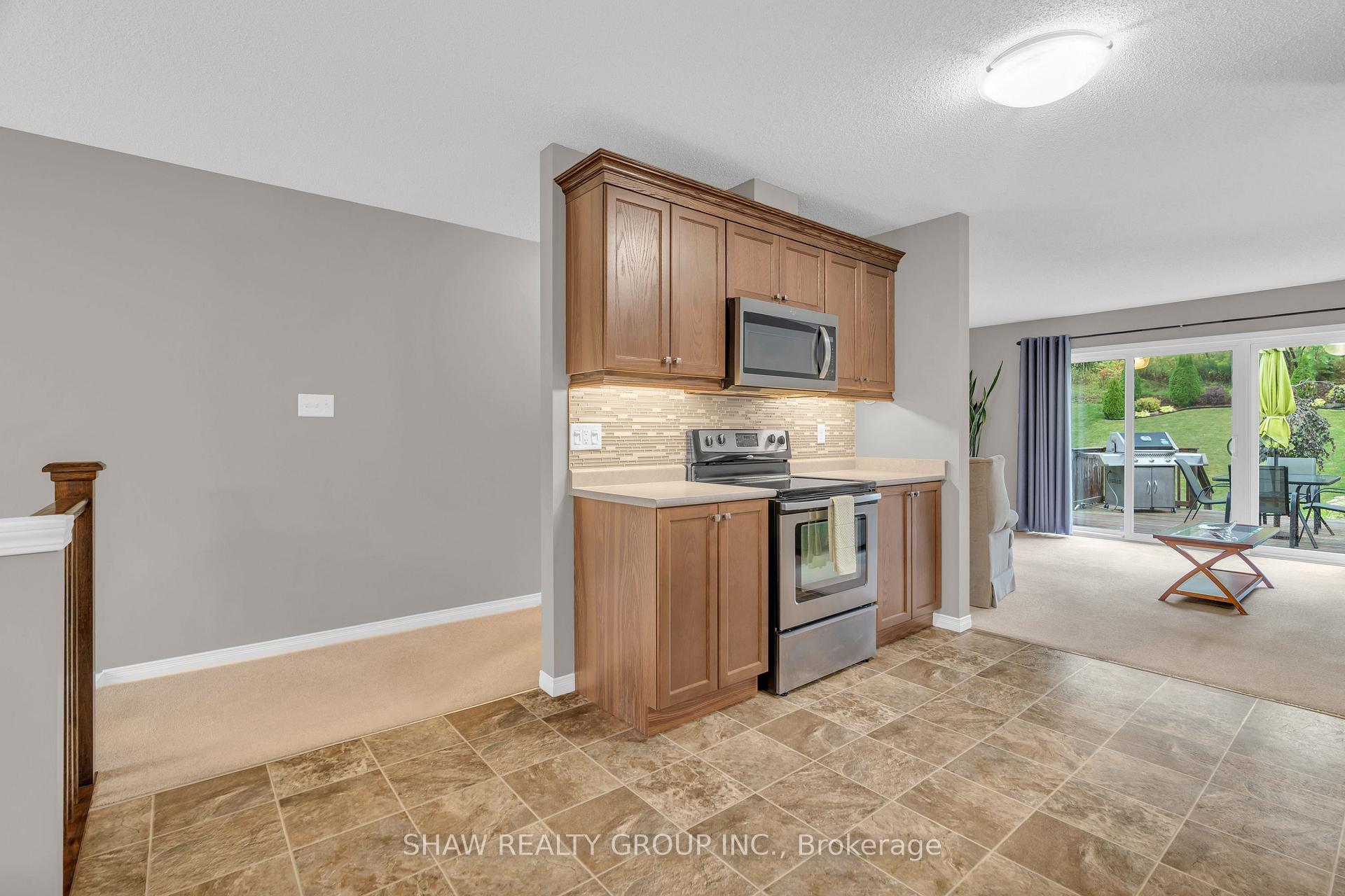 Photo 10 of 143 Isaiah Drive, Kitchener — HOMEH